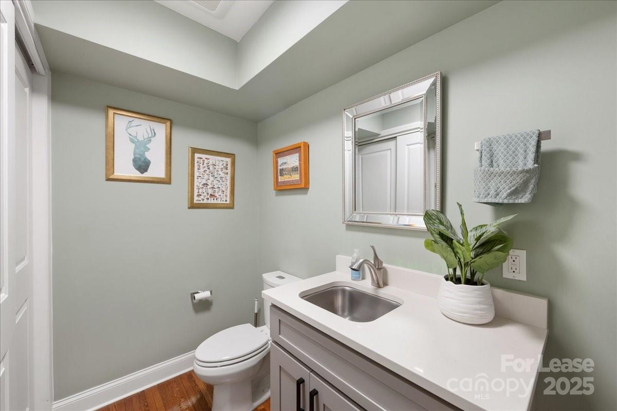 5712 Oak Drive Property Photo 34