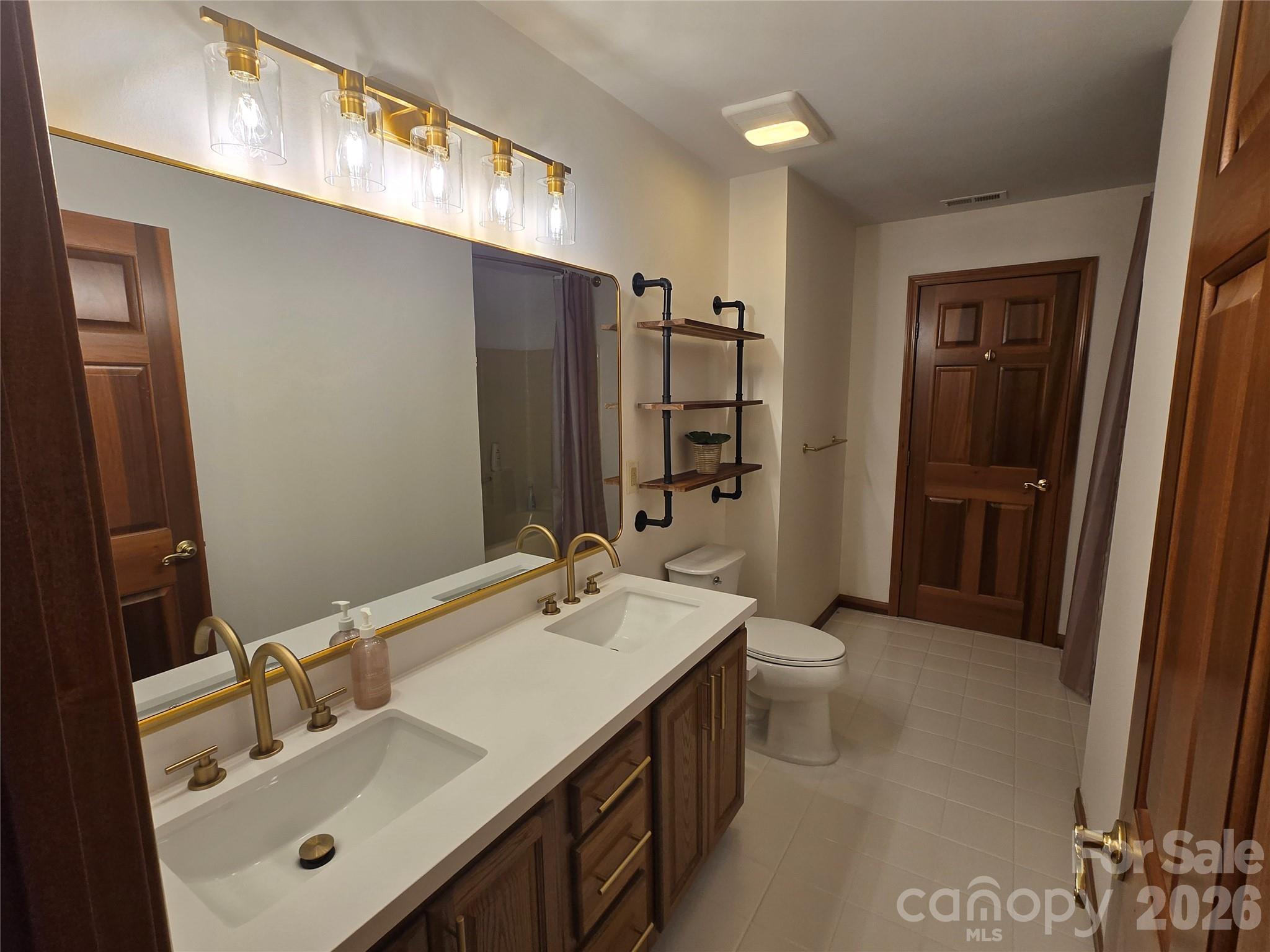 172 Tawny Bark Drive Property Photo 28