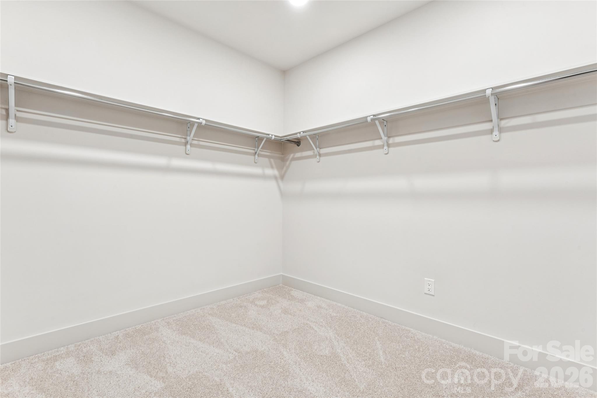 2412 Crestview Drive Property Photo 32