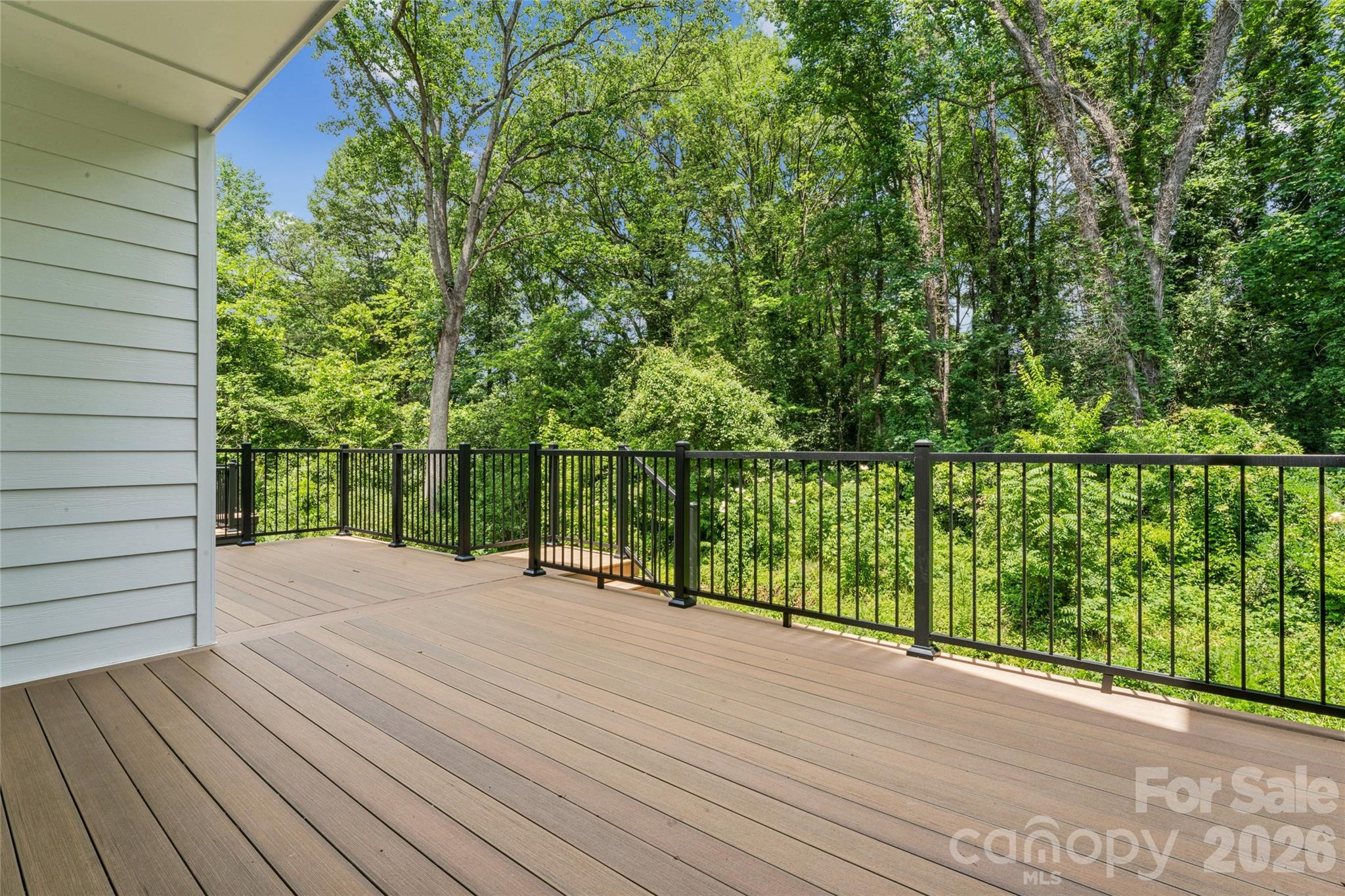 2412 Crestview Drive Property Photo 33