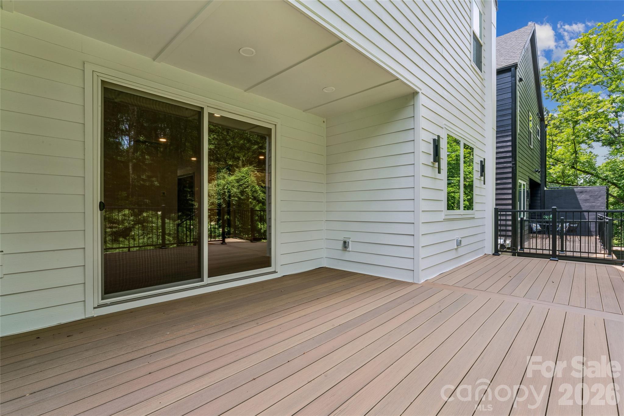 2412 Crestview Drive Property Photo 34