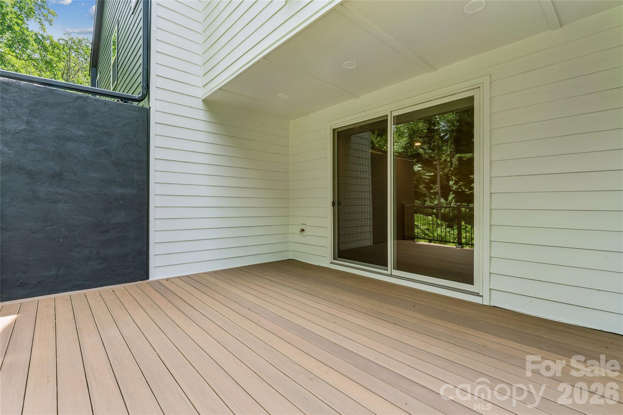2412 Crestview Drive Property Photo 35