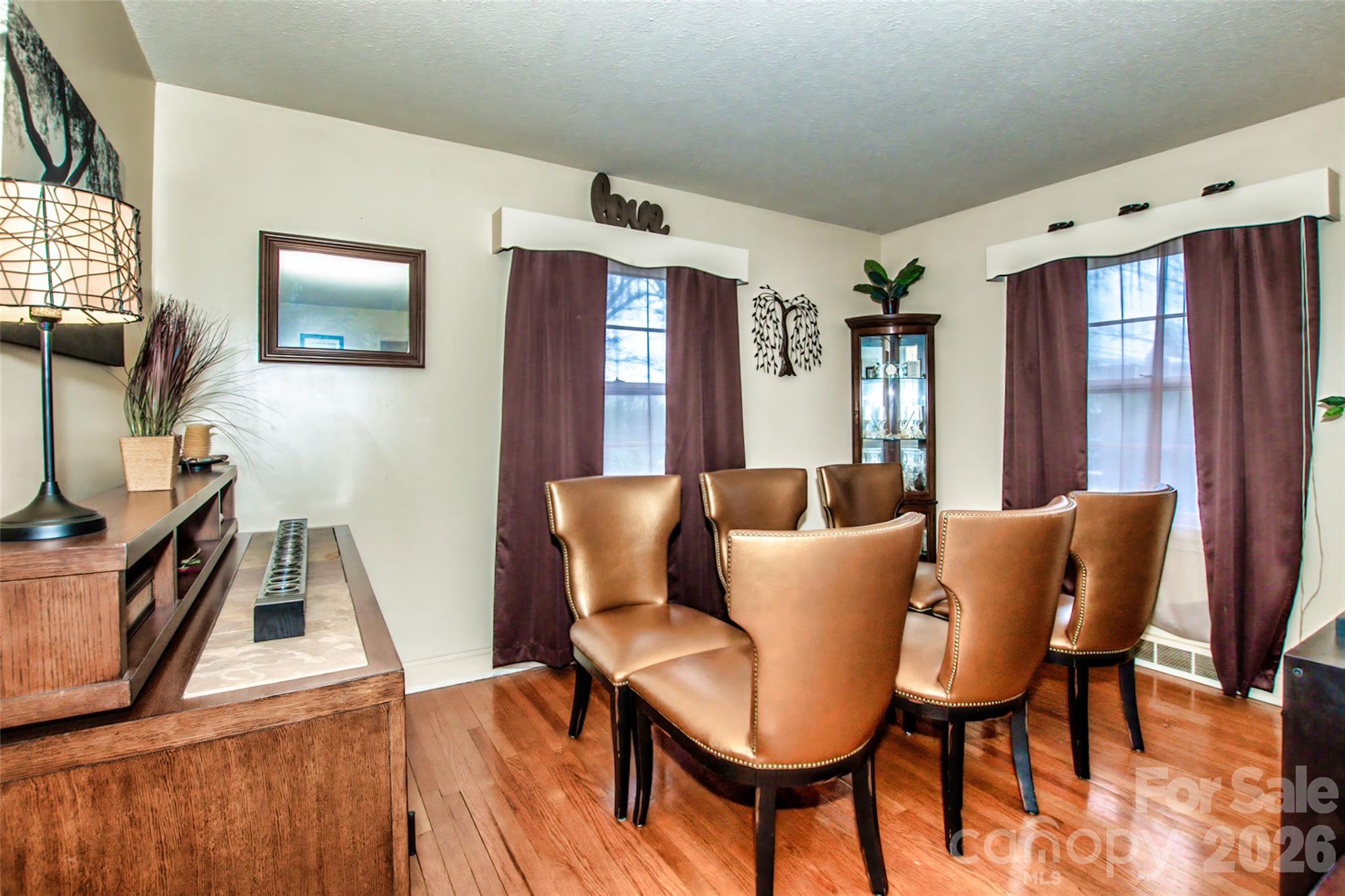 516 S Mulberry Street Property Photo 11