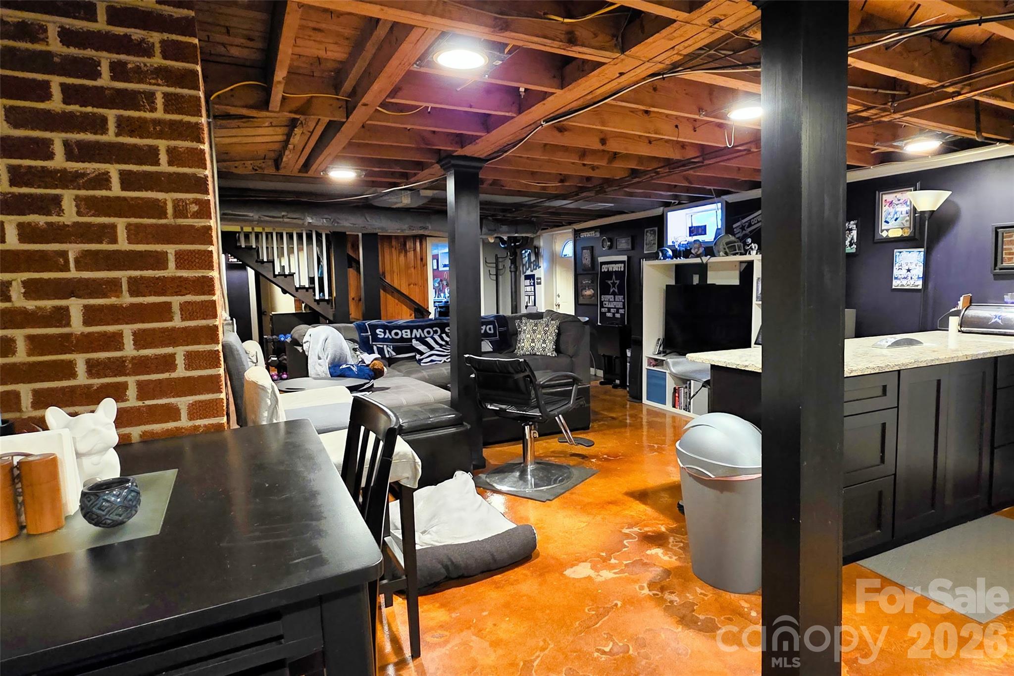 516 S Mulberry Street Property Photo 26