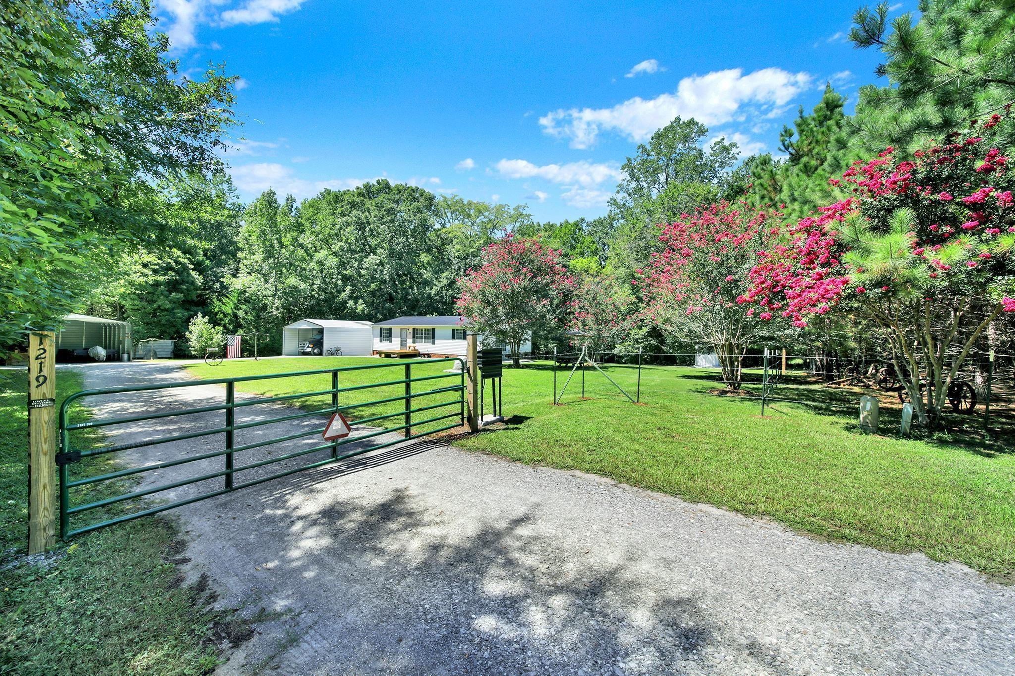 1219 Neely Smith Lane Property Photo 5