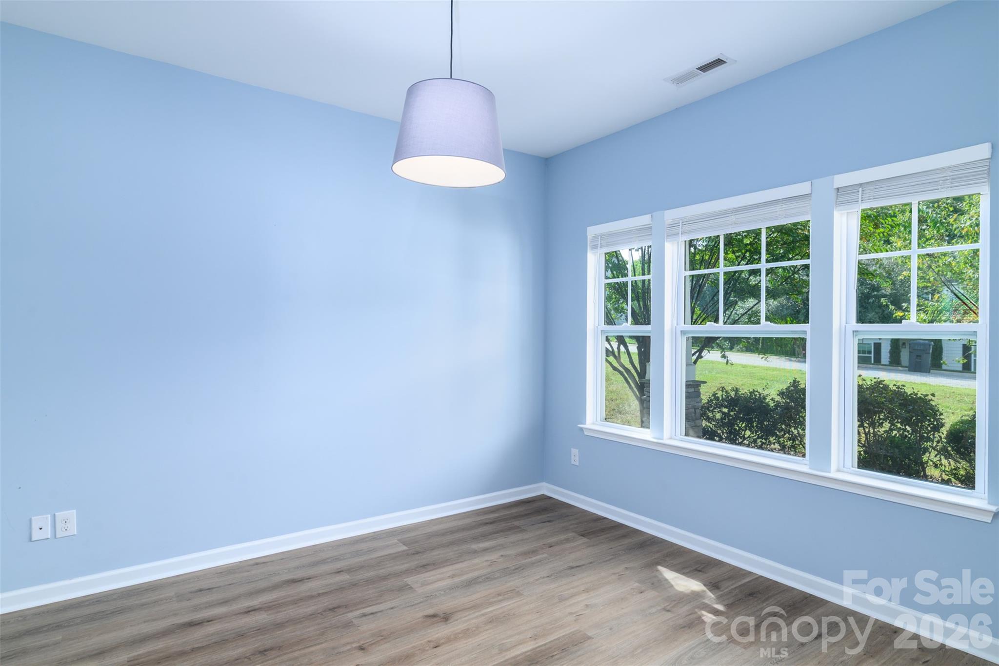 7129 Dove Field Lane Property Photo 6