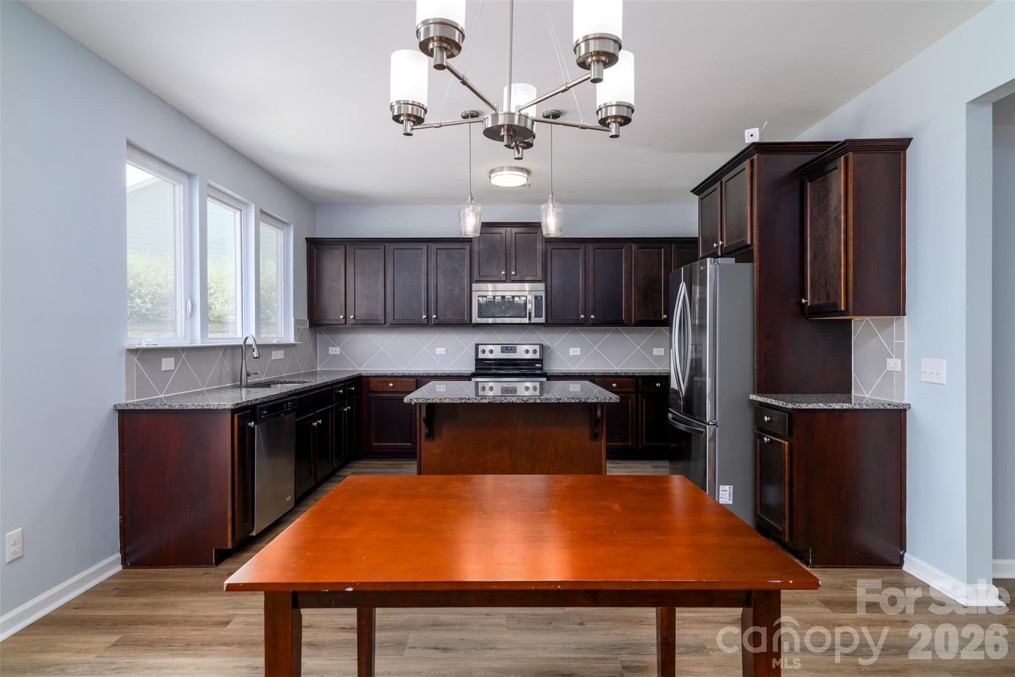 7129 Dove Field Lane Property Photo 11