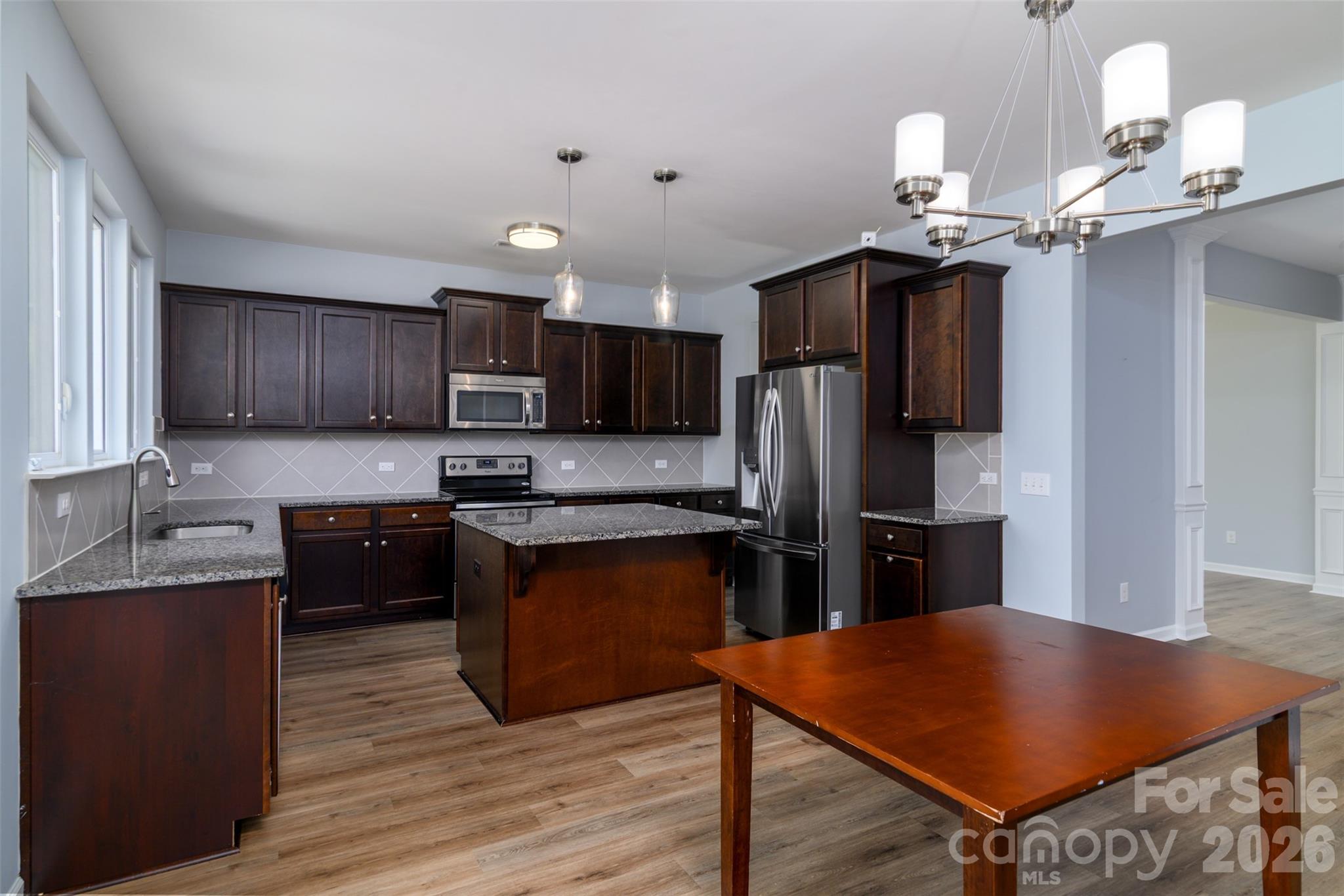 7129 Dove Field Lane Property Photo 12