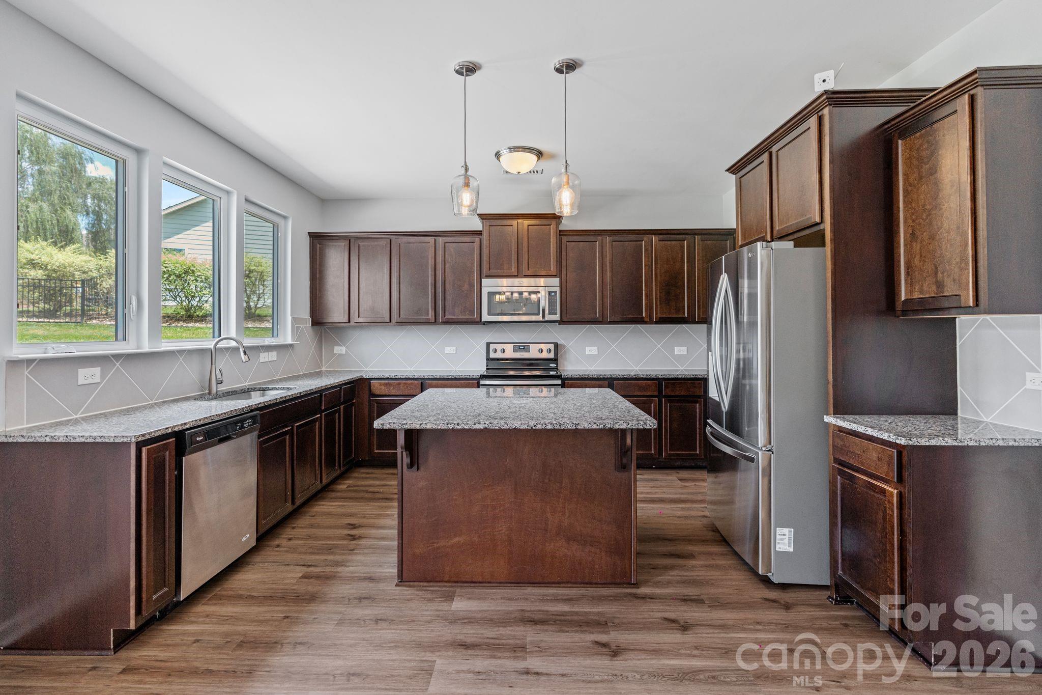 7129 Dove Field Lane Property Photo 13