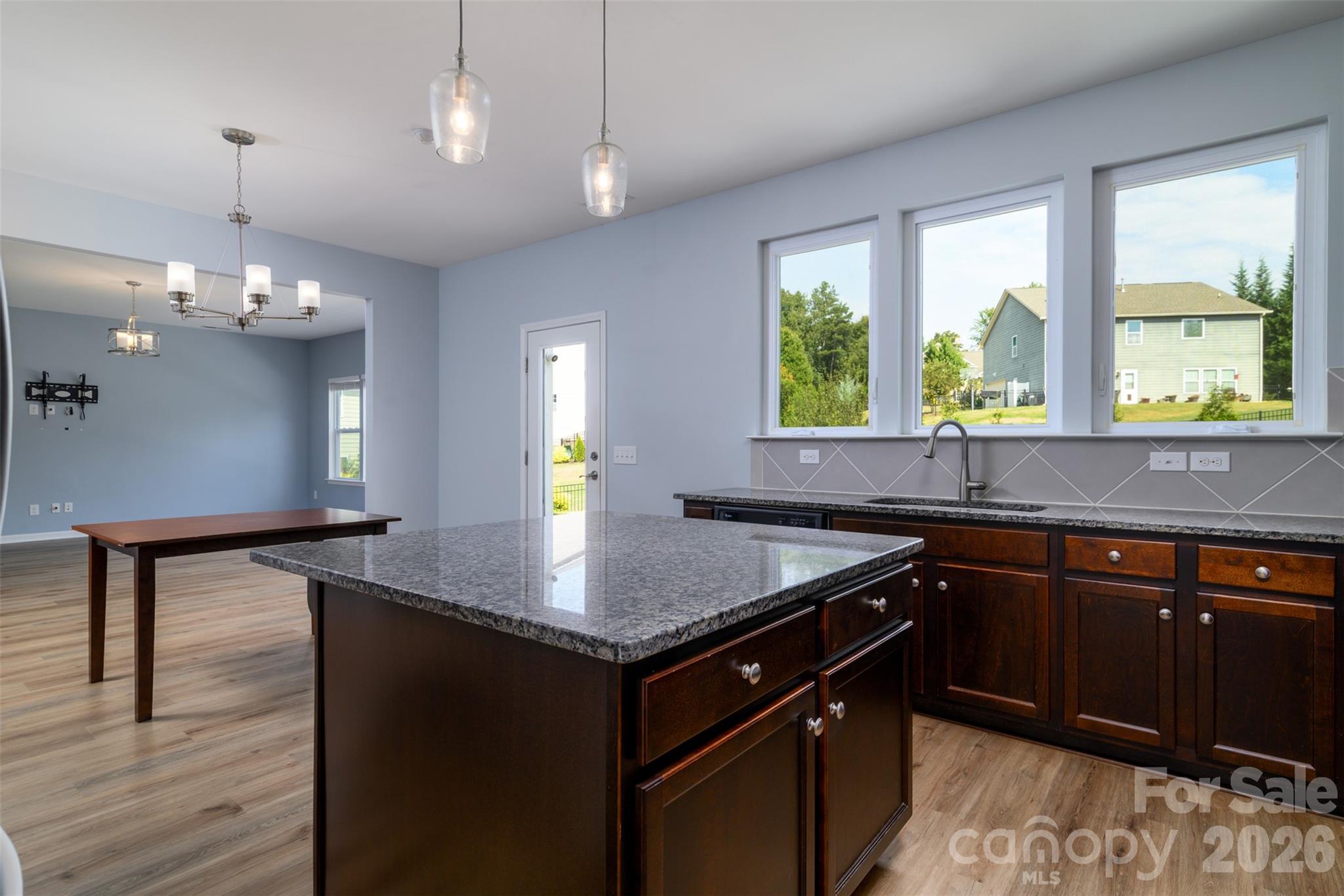 7129 Dove Field Lane Property Photo 13