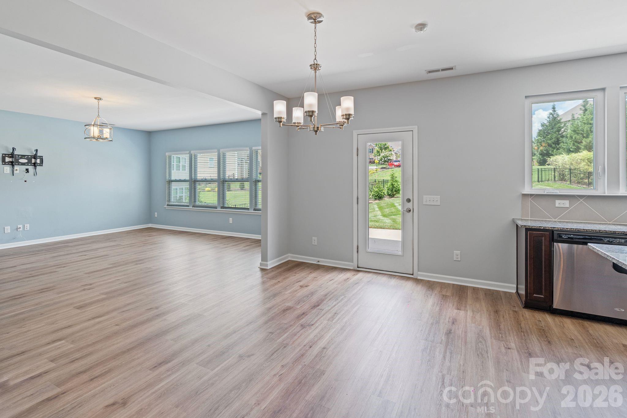 7129 Dove Field Lane Property Photo 15