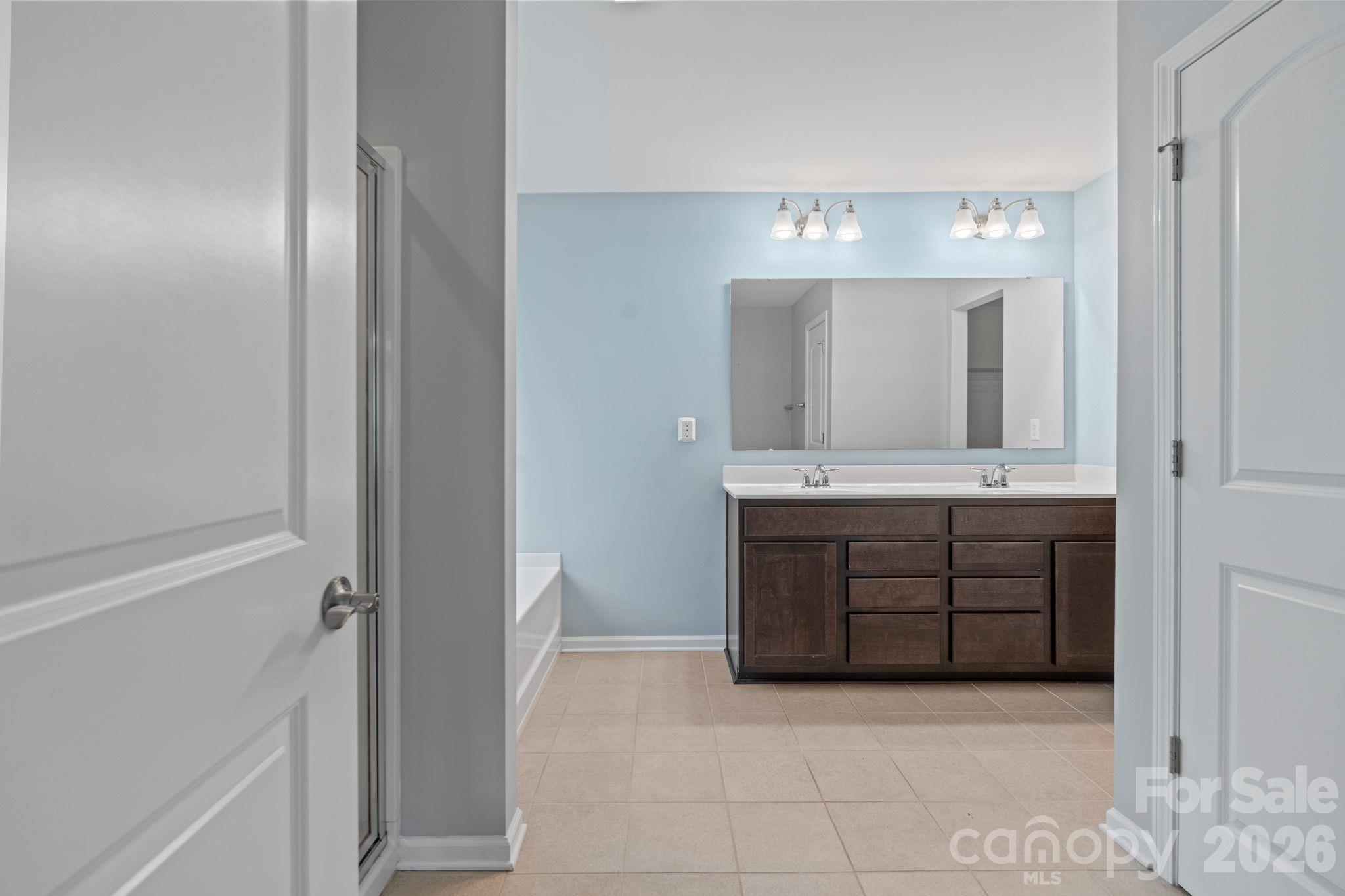 7129 Dove Field Lane Property Photo 19