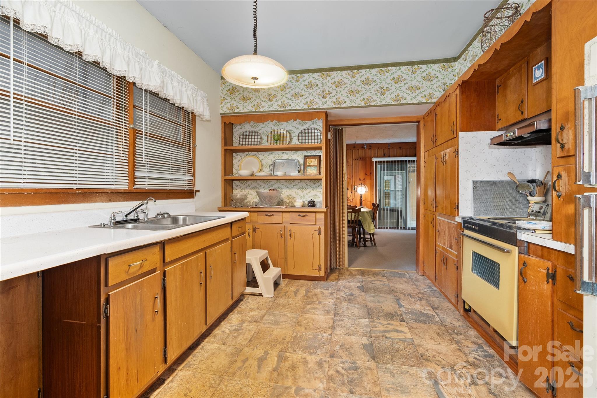 20826 Great Smoky Mountain Expressway Property Photo 32