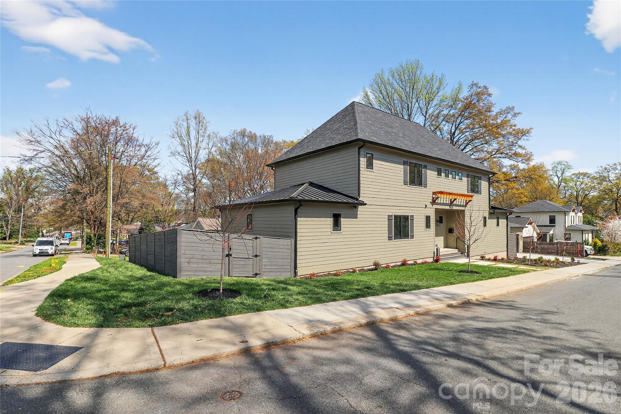 1505 Grace Street Property Photo 3