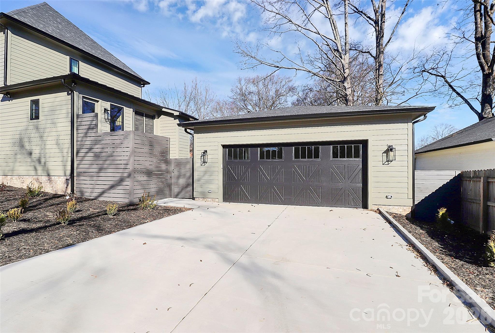 1505 Grace Street Property Photo 4
