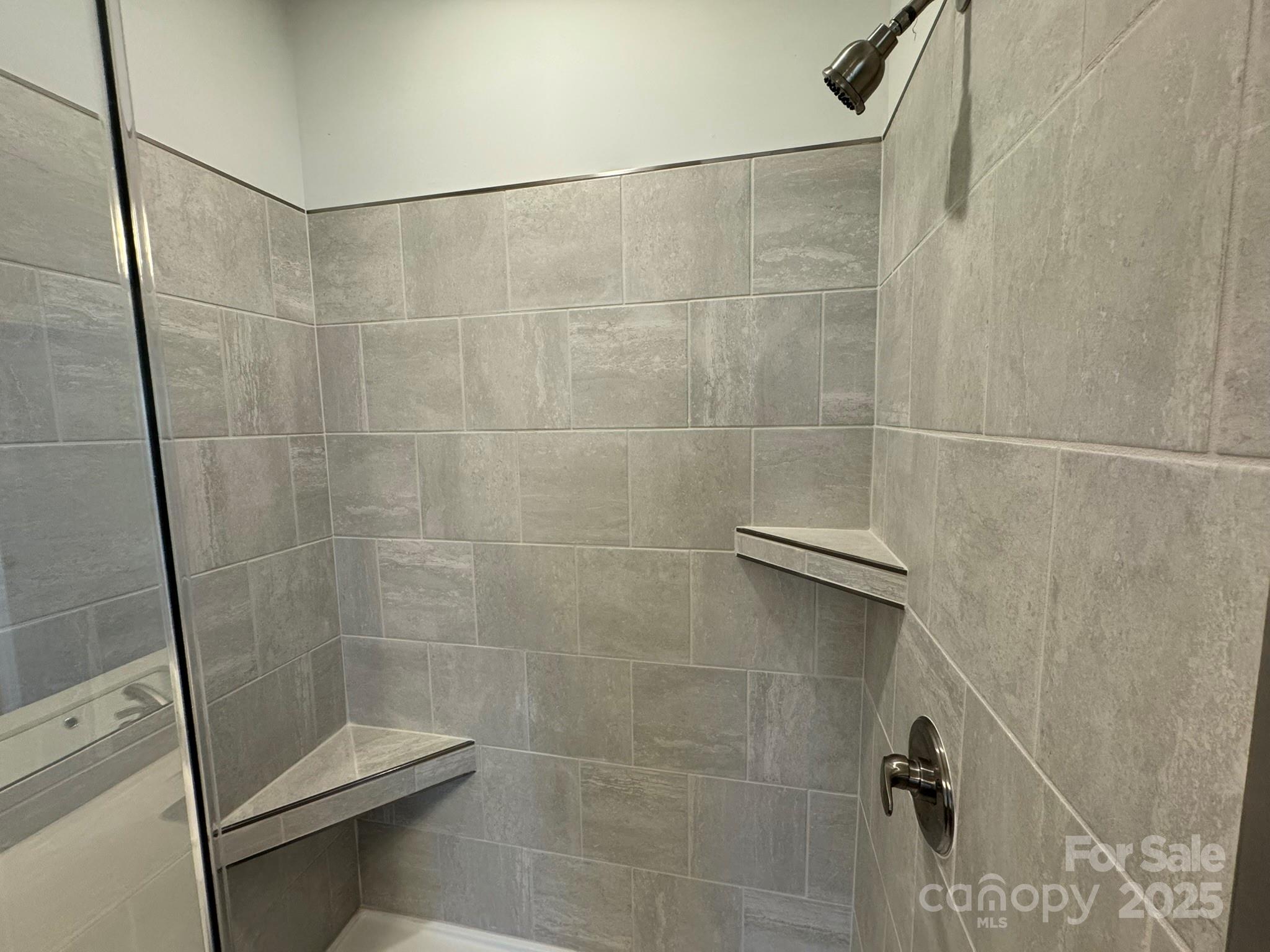 7013 Alpharetta Street 22 Property Photo 28