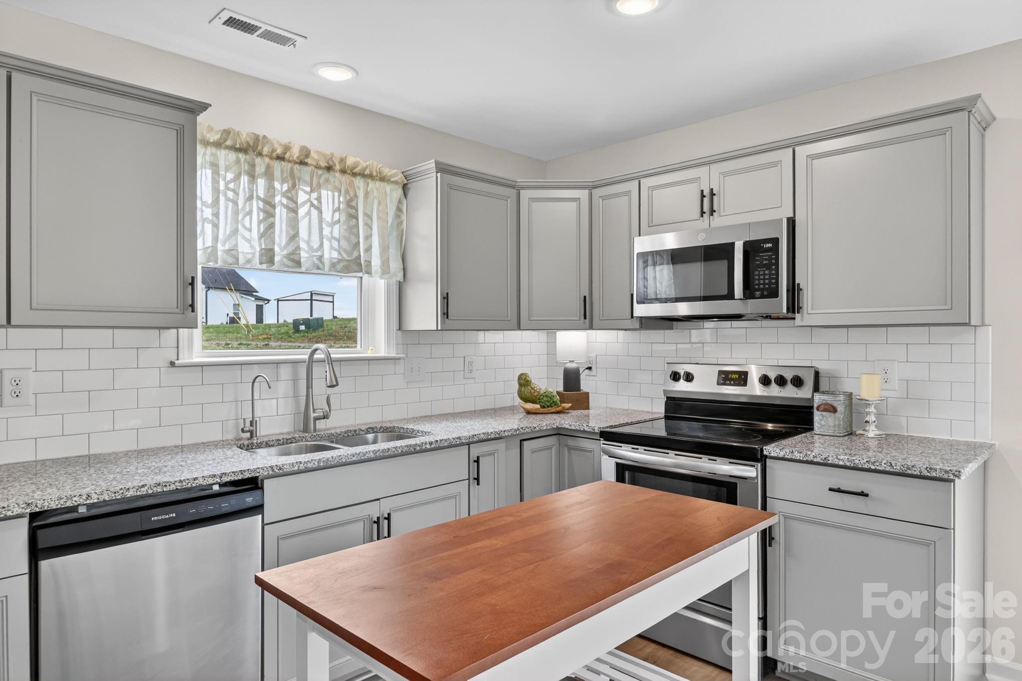 6109 Bunn Simpson Road Property Photo 11
