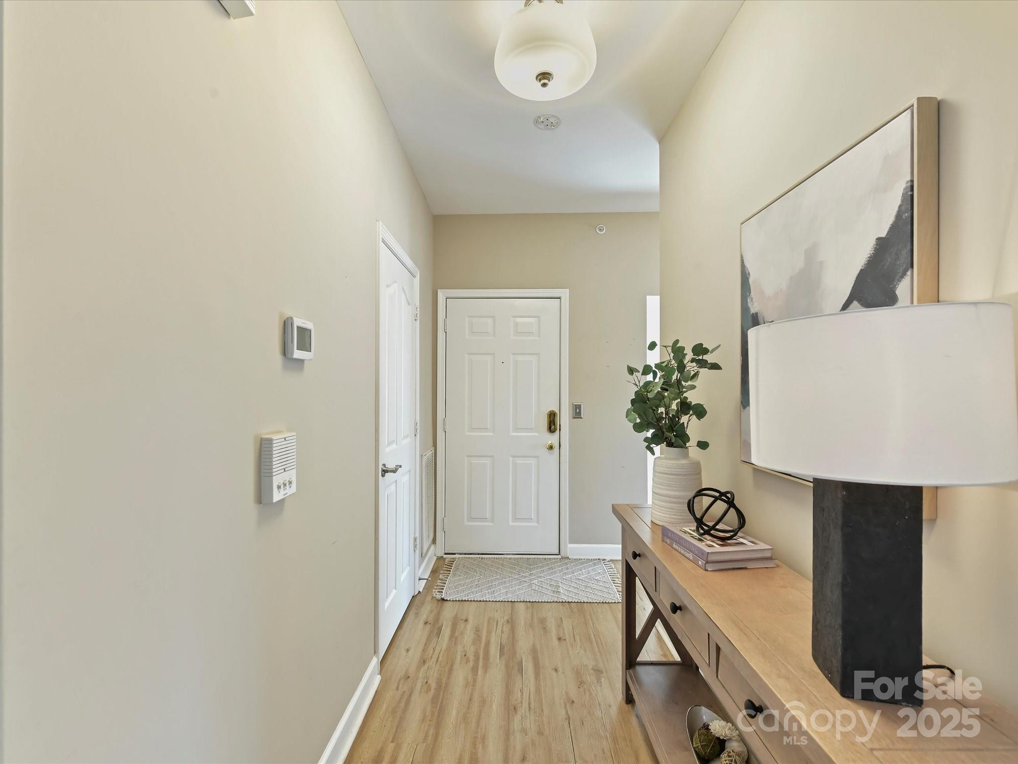 19763 Deer Valley Drive Property Photo 6
