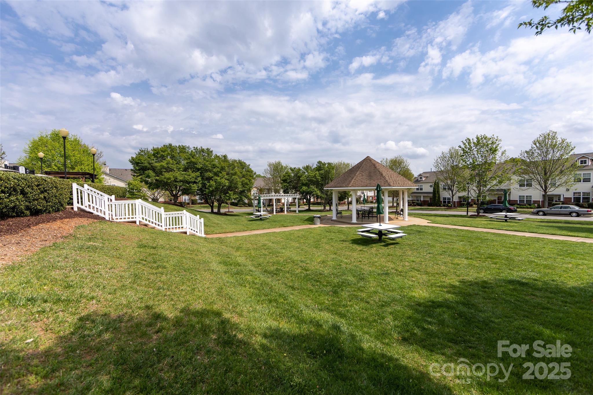 19763 Deer Valley Drive Property Photo 34