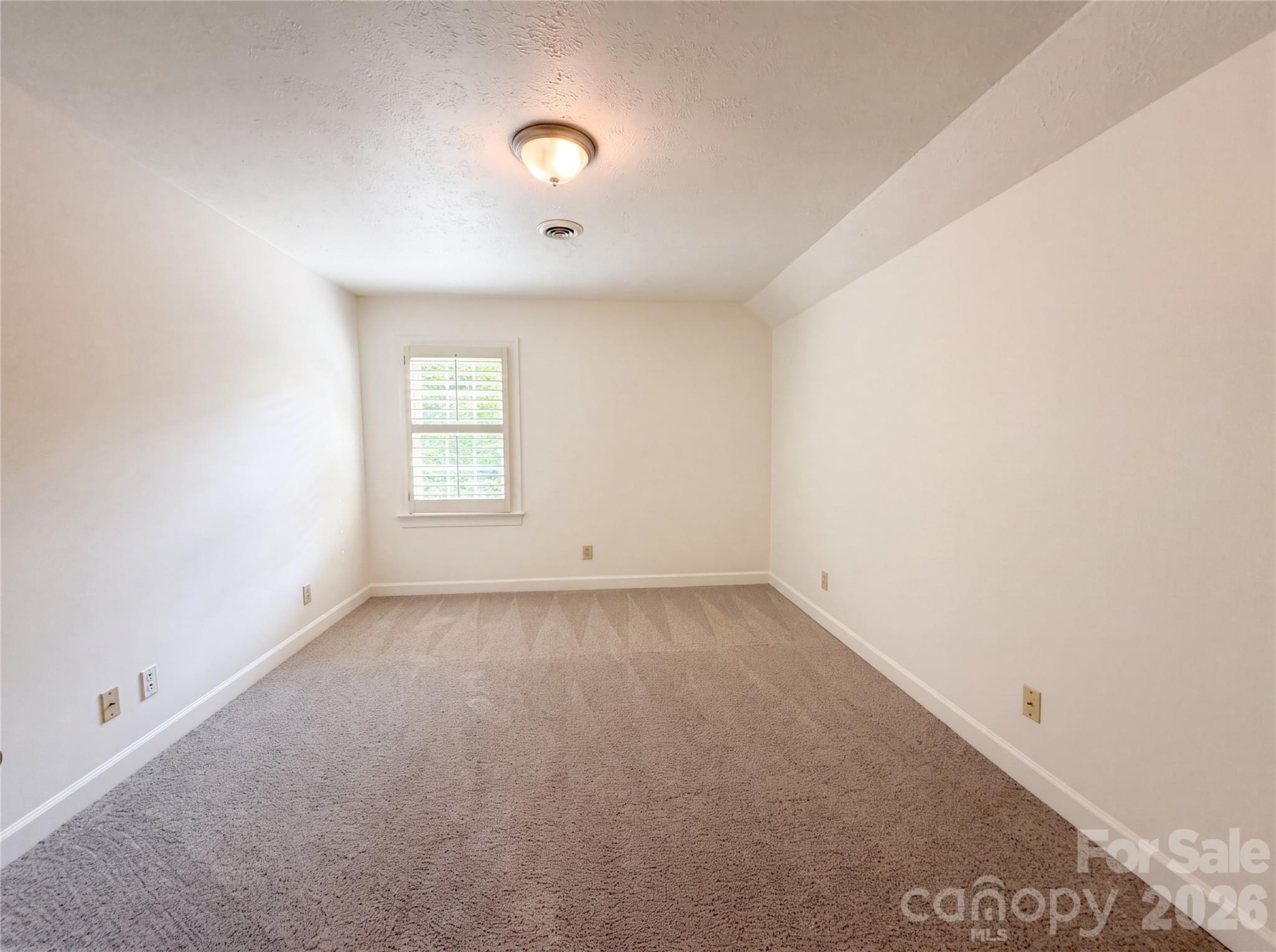 1750 Trellis Drive Property Photo 7