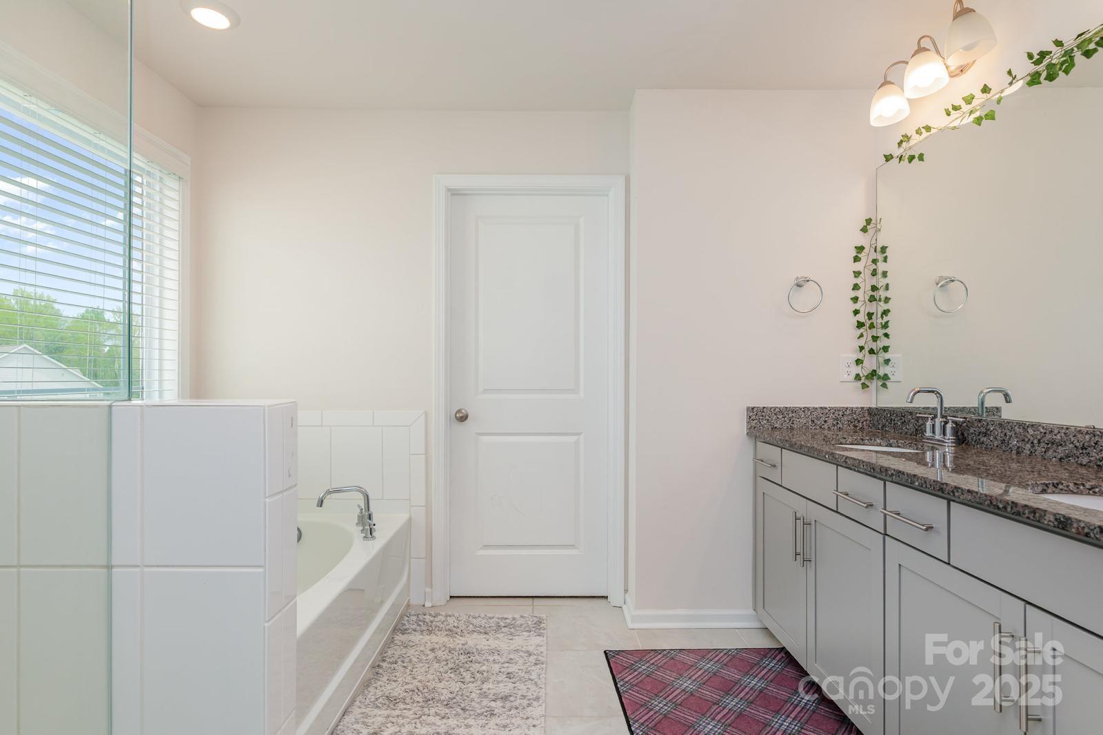 9727 White Chapel Drive Property Photo 23
