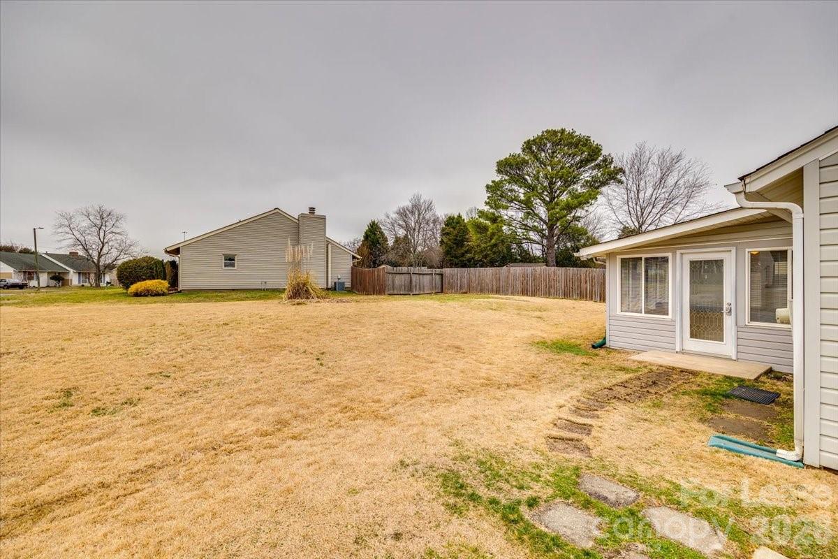 10932 Copperfield Drive Property Photo 26