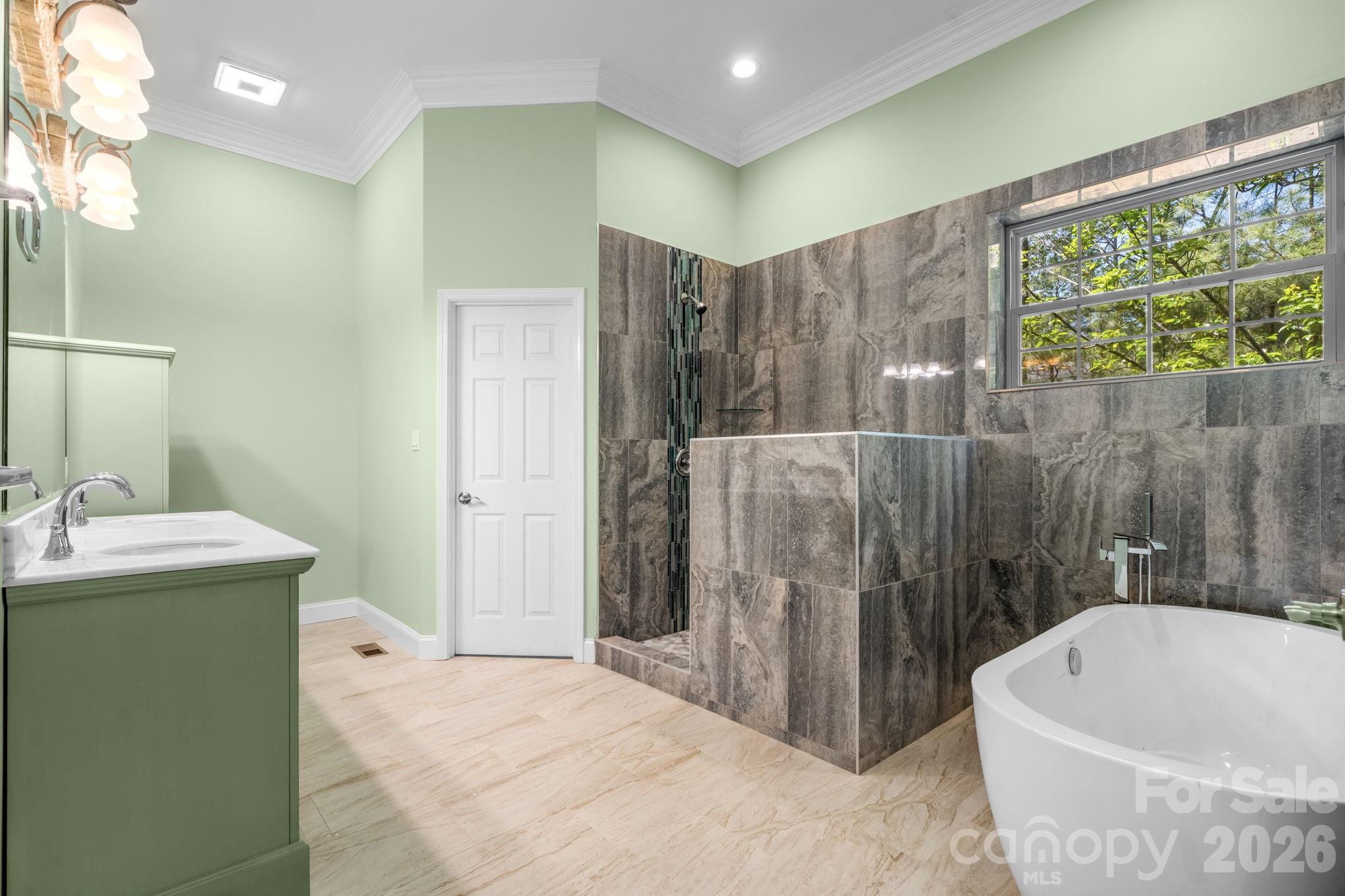 133 Greens Road Property Photo 23