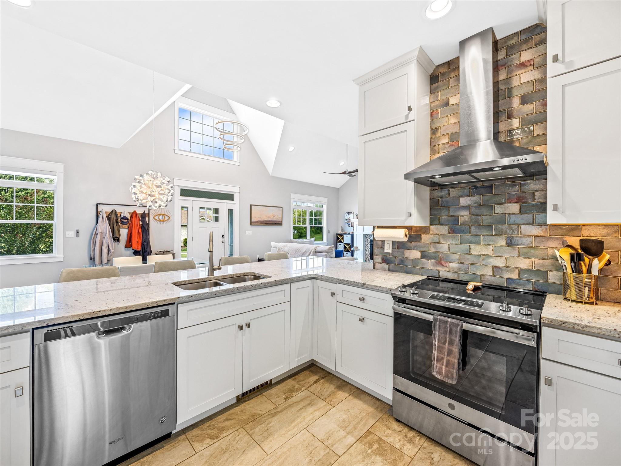 10 Warbler Drive Property Photo 16