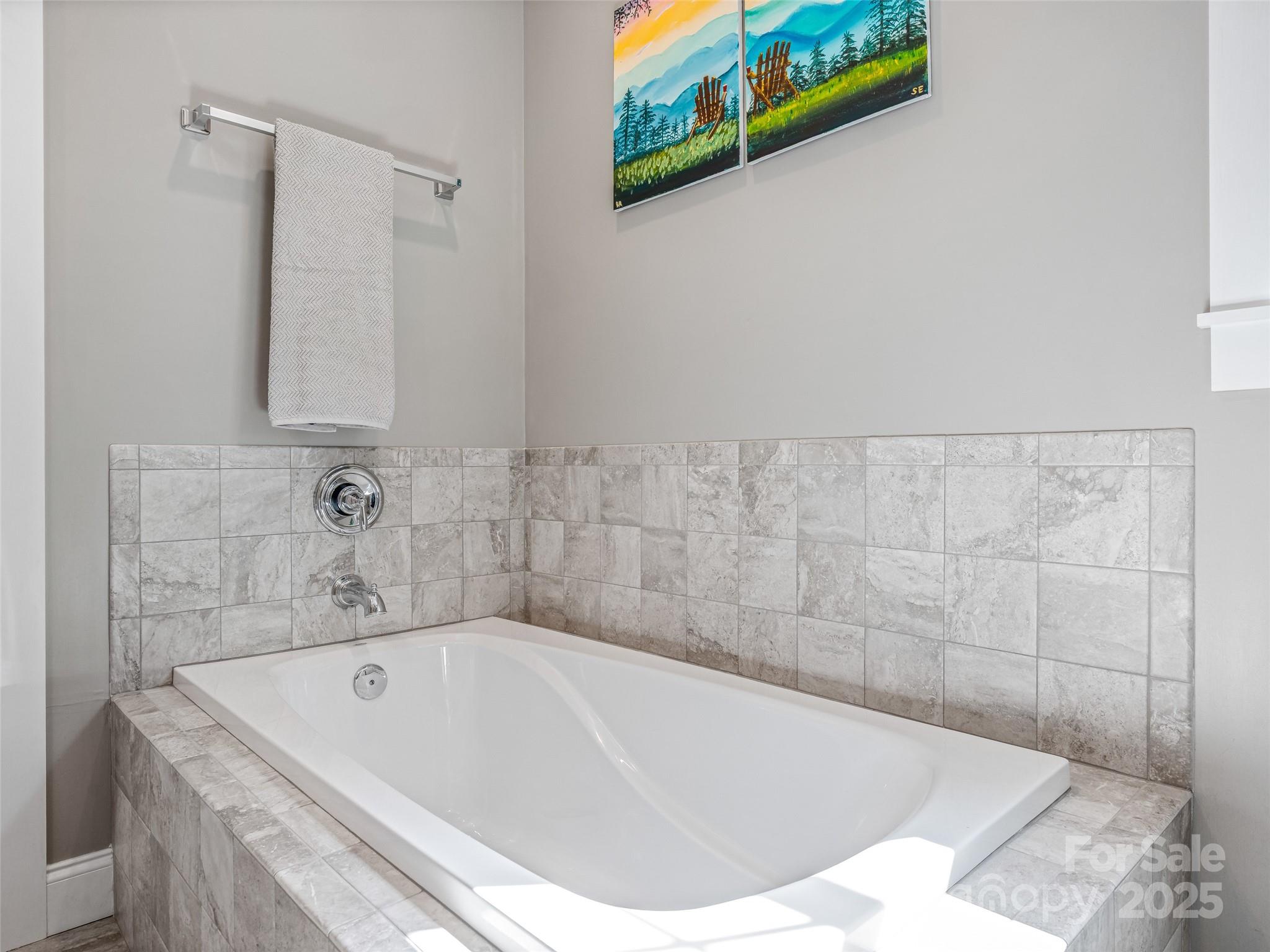 10 Warbler Drive Property Photo 29