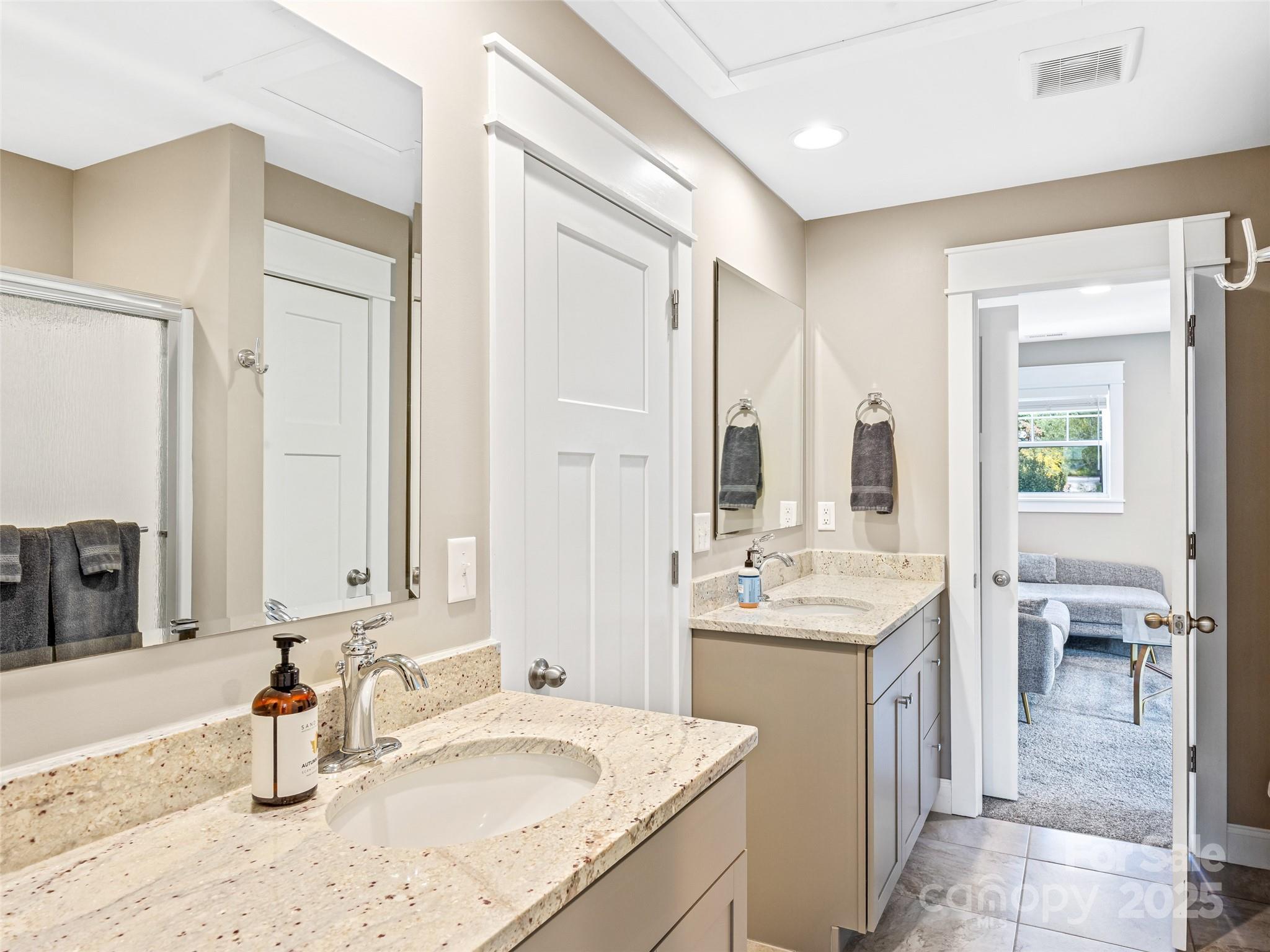 10 Warbler Drive Property Photo 36