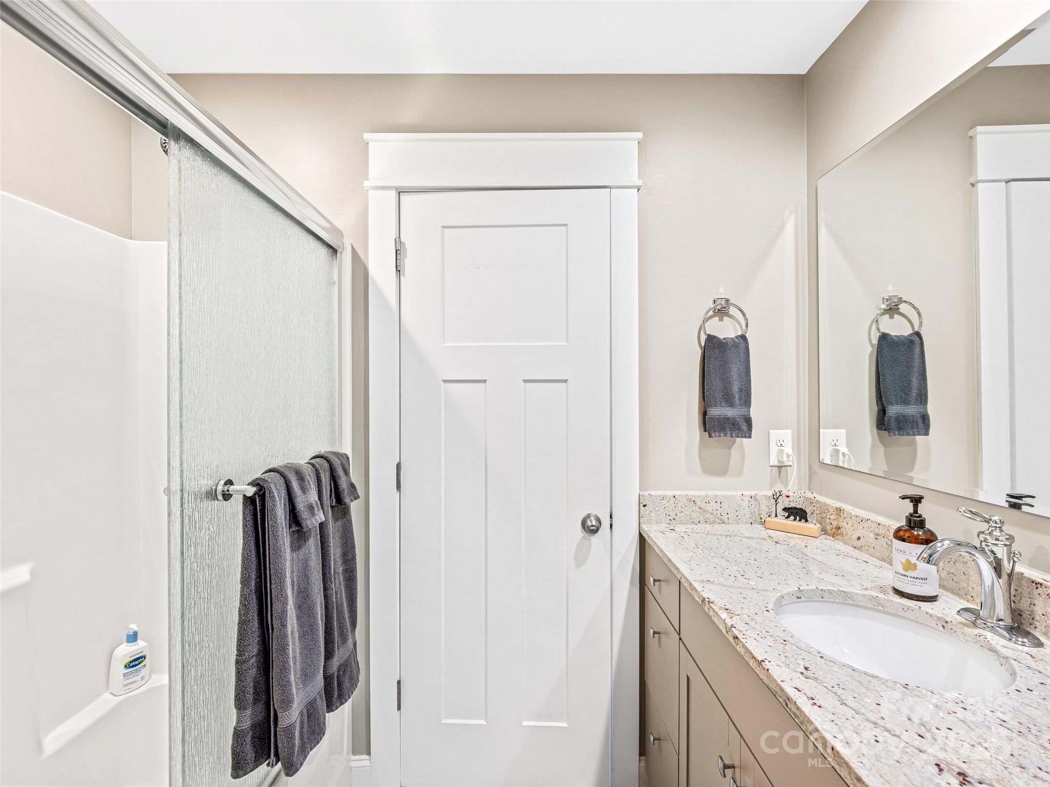 10 Warbler Drive Property Photo 37