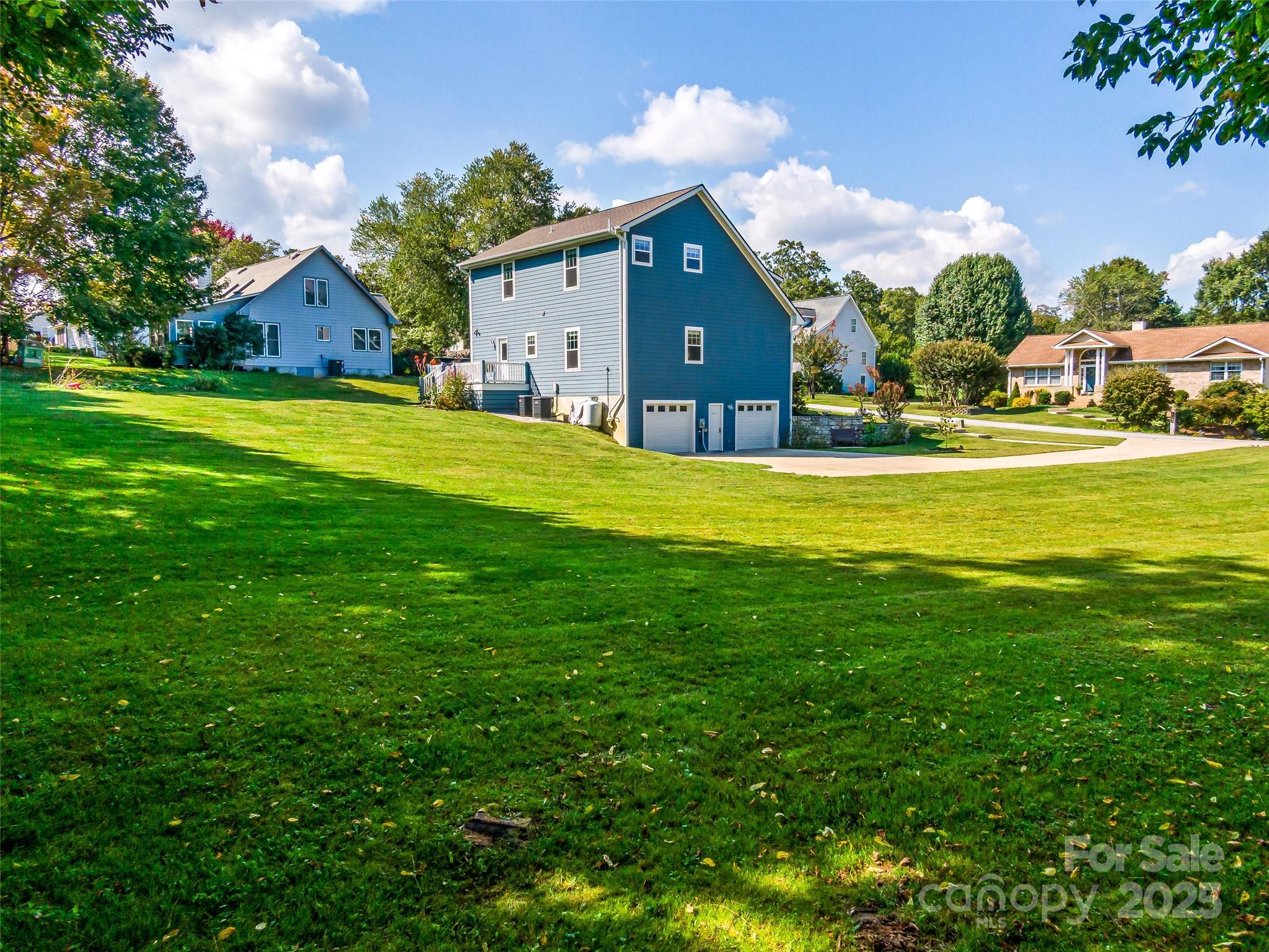 10 Warbler Drive Property Photo 45