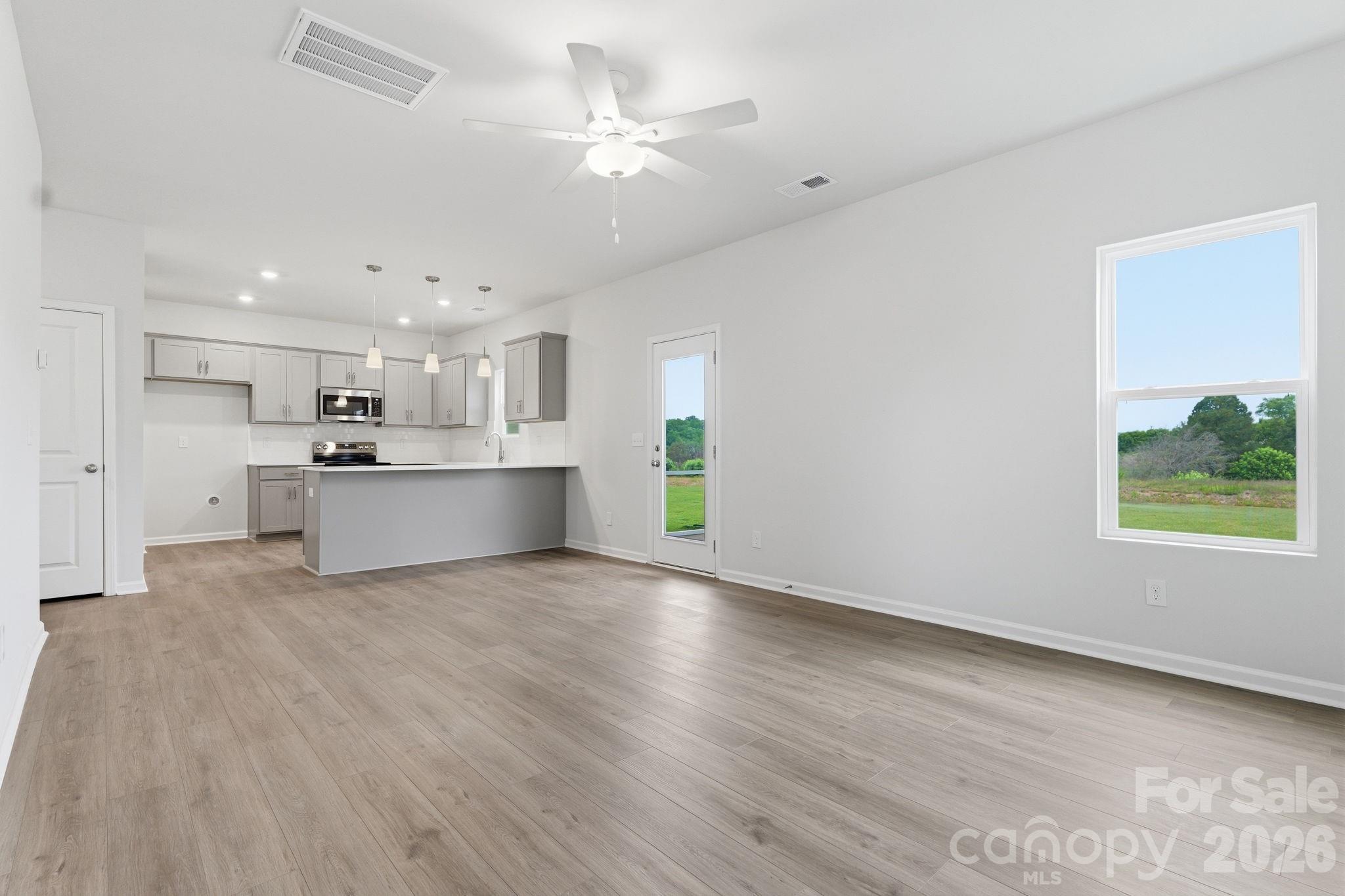 1641 Piper Creek Avenue 13 Property Photo 7