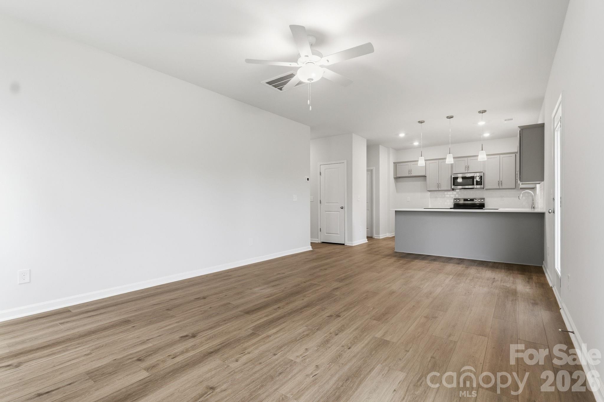 1641 Piper Creek Avenue 13 Property Photo 8