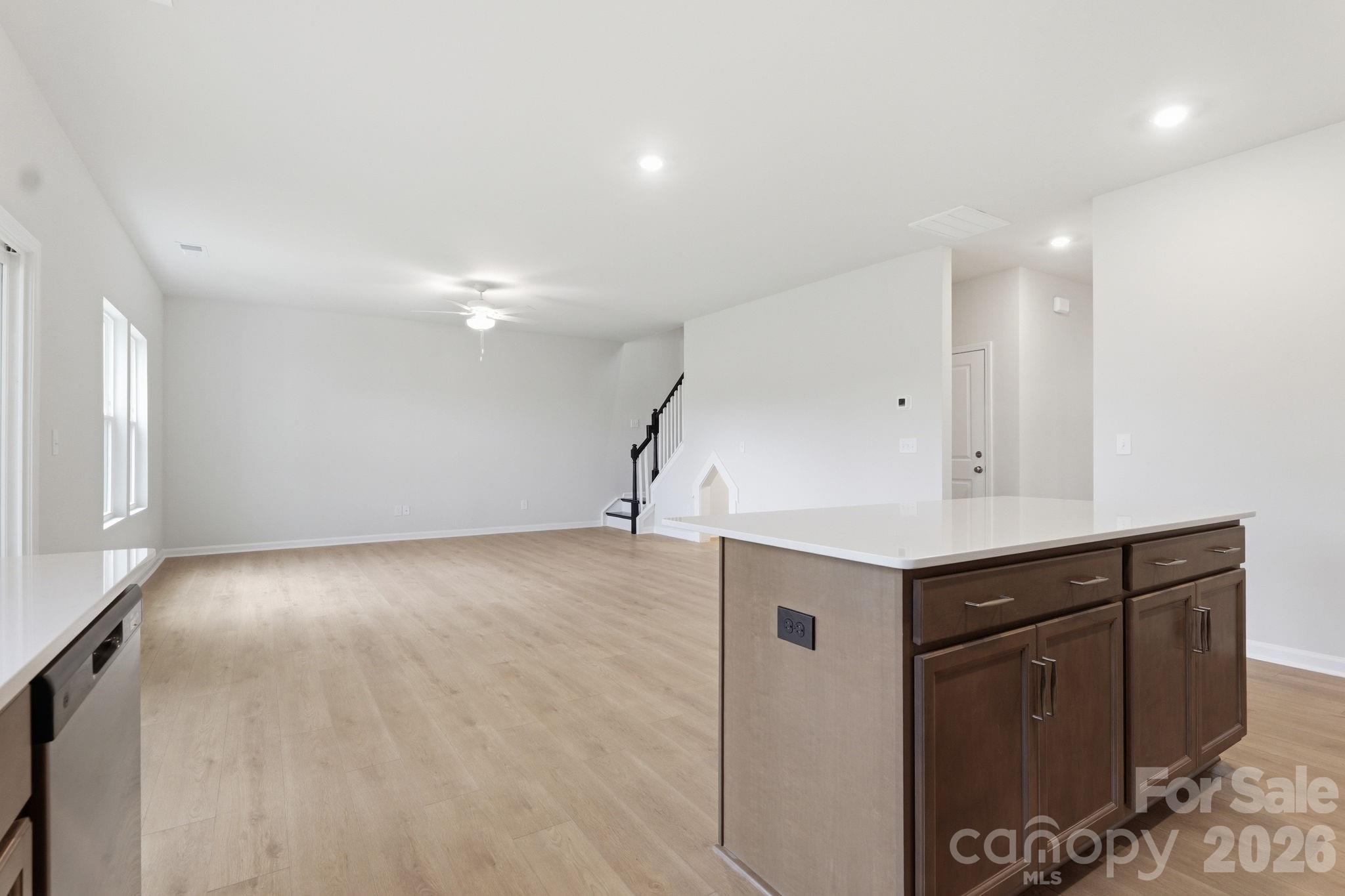 1657 Piper Creek Avenue 14 Property Photo 8