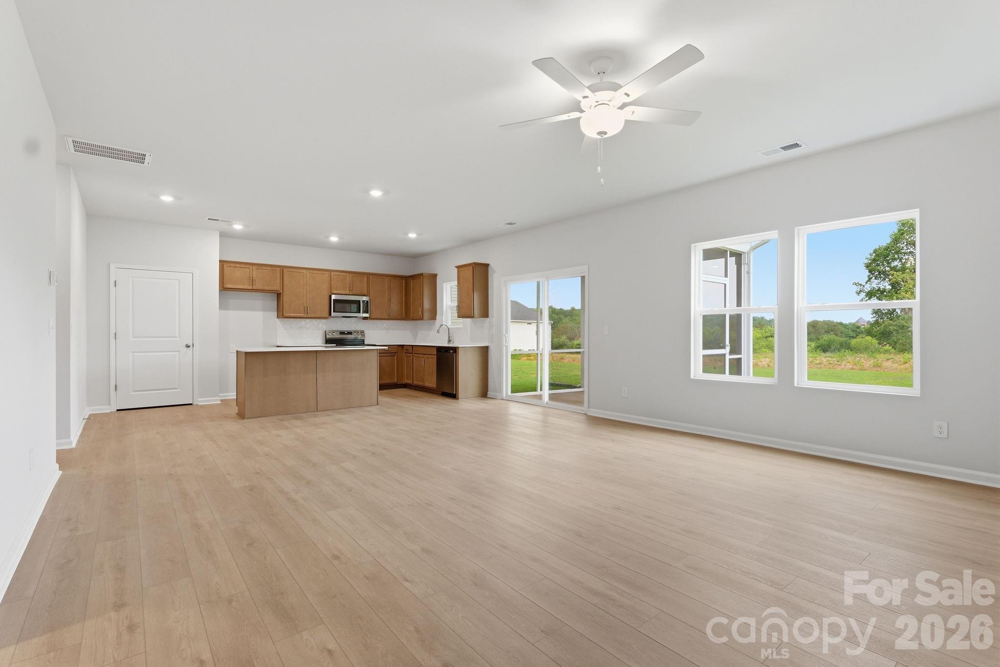 1657 Piper Creek Avenue 14 Property Photo 10