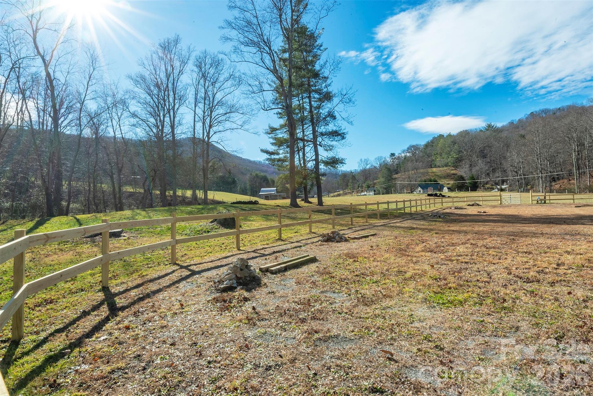 366 Dix Creek #2 Road Property Photo 40
