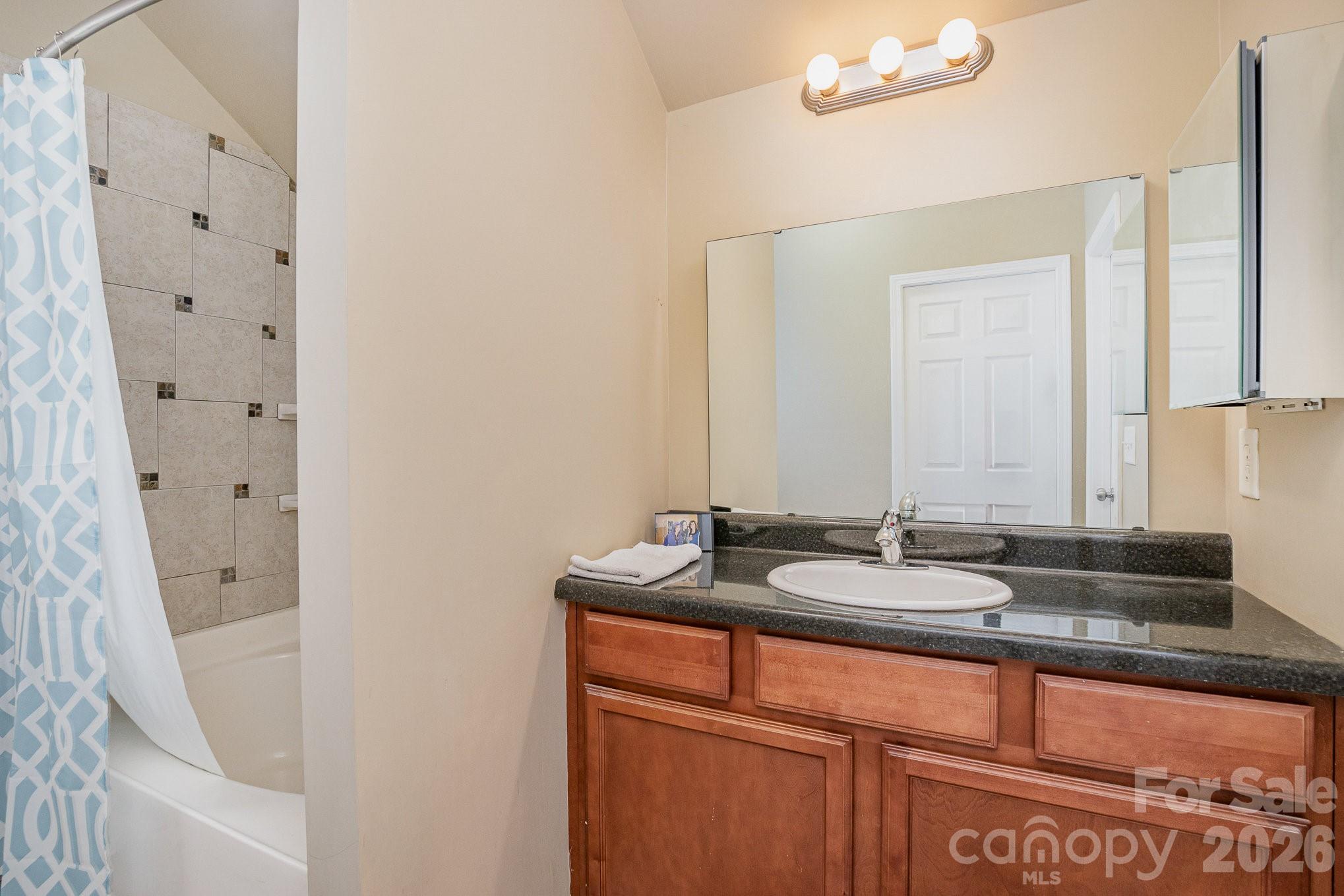 556 Peaceful Creek Drive Property Photo 24