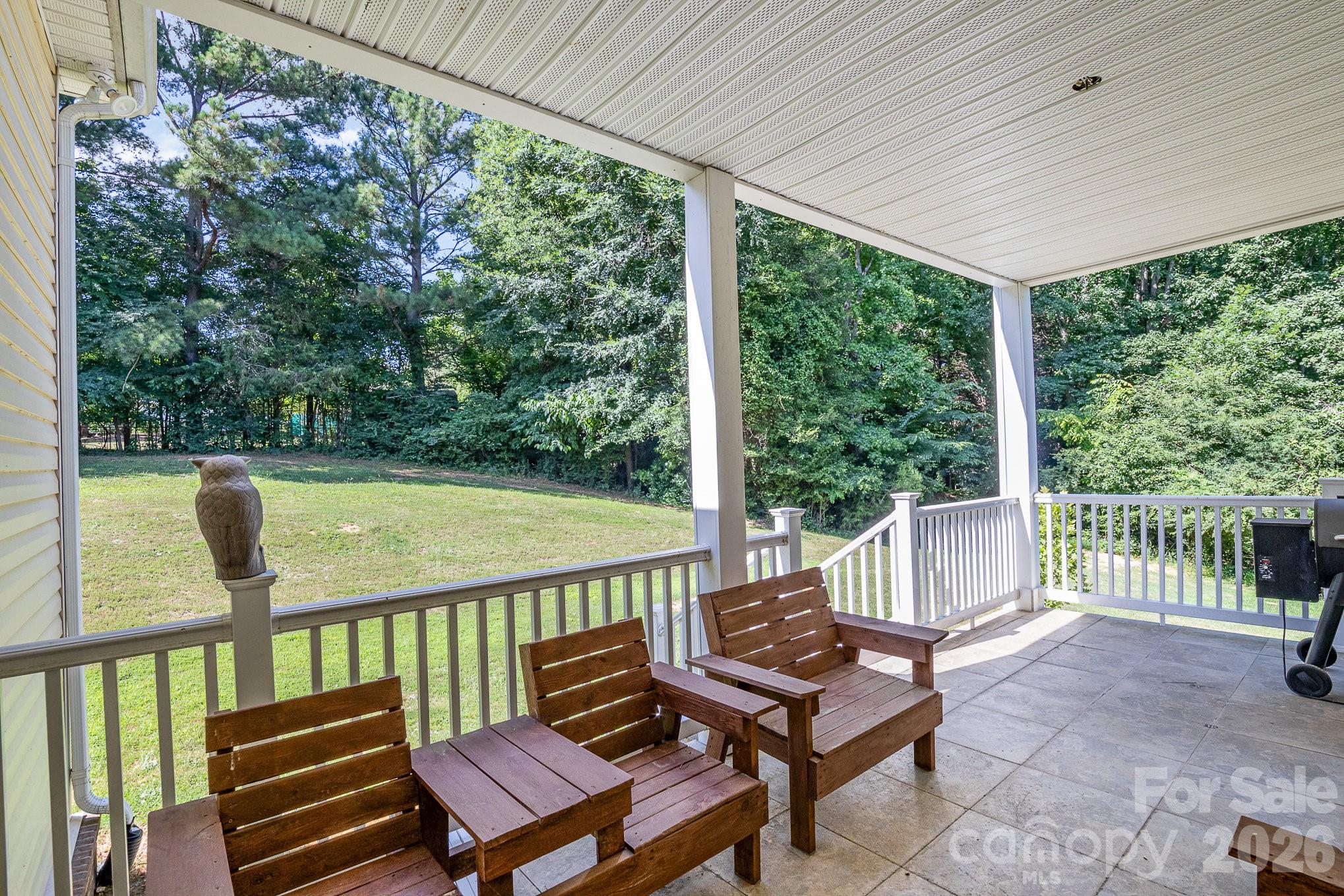 556 Peaceful Creek Drive Property Photo 32