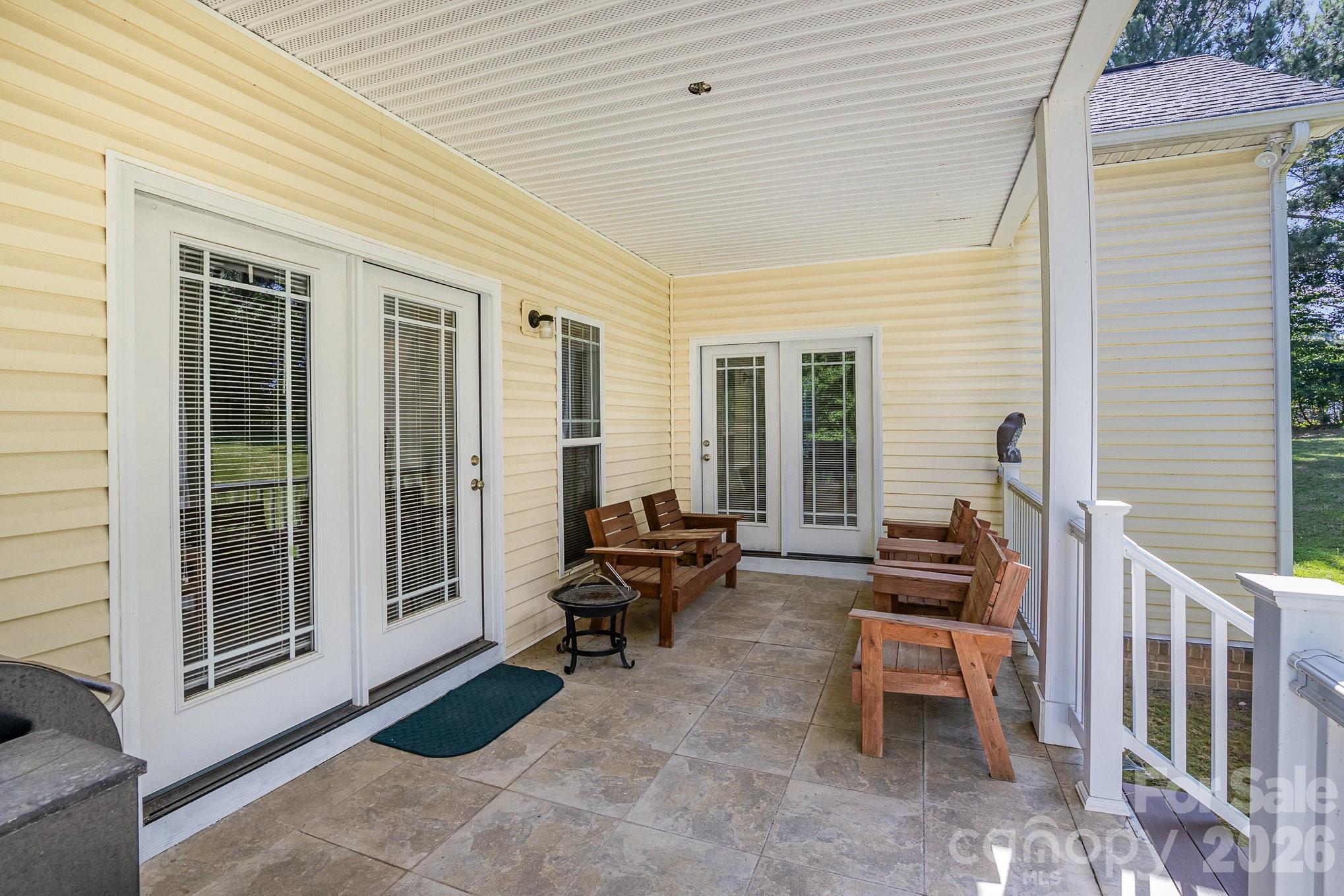 556 Peaceful Creek Drive Property Photo 33