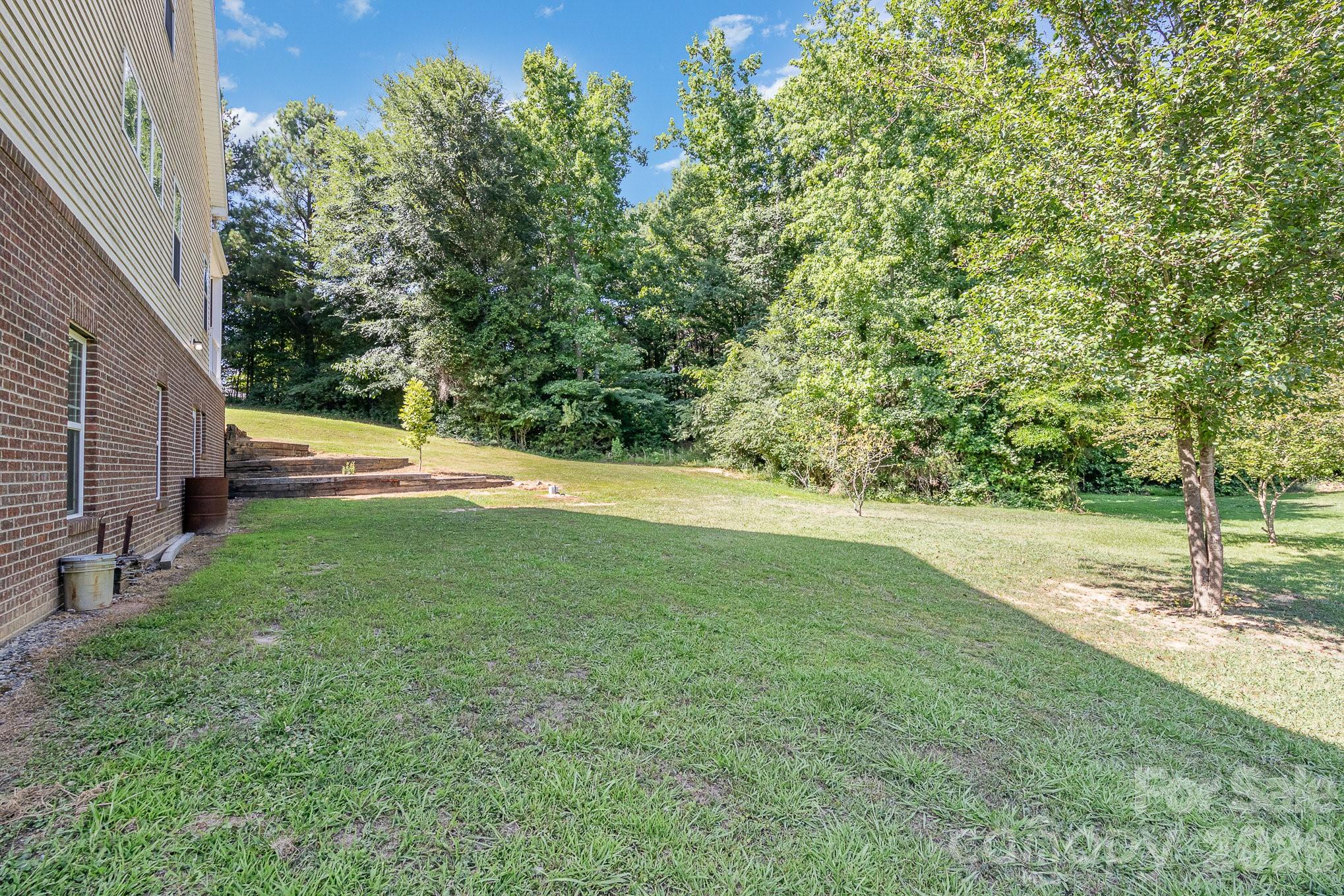 556 Peaceful Creek Drive Property Photo 34