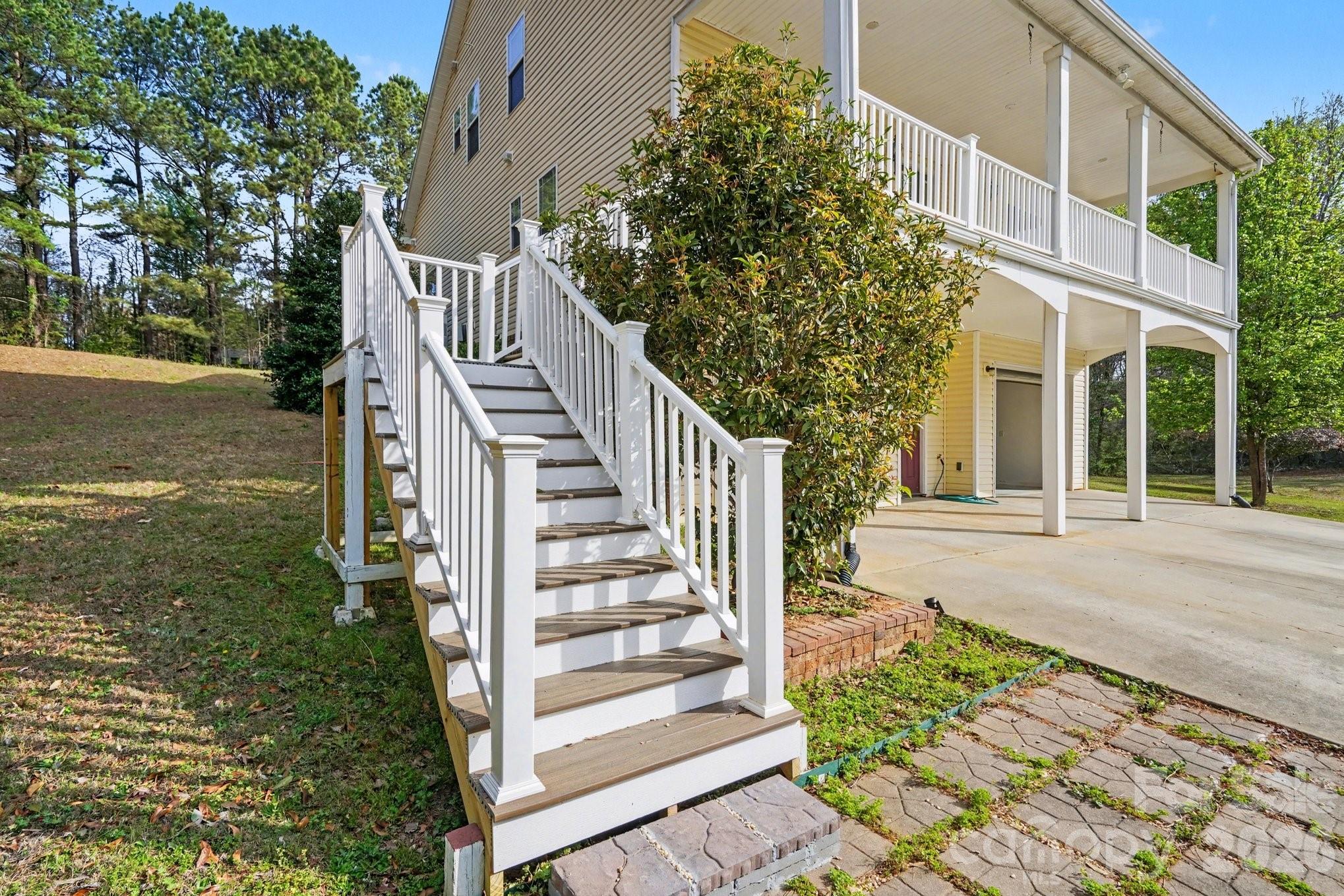 556 Peaceful Creek Drive Property Photo 35