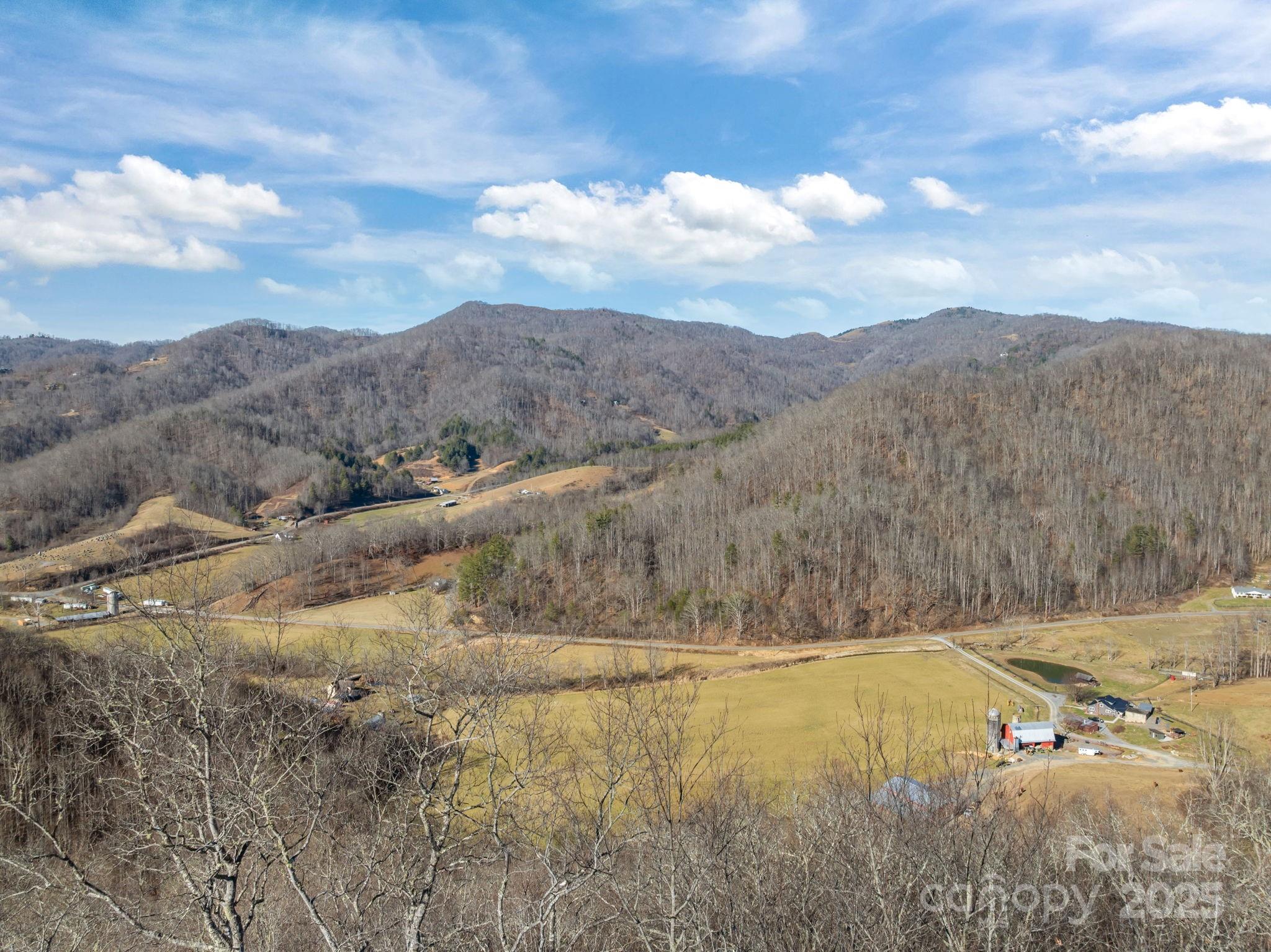 000 Wayward Cove Property Photo 11