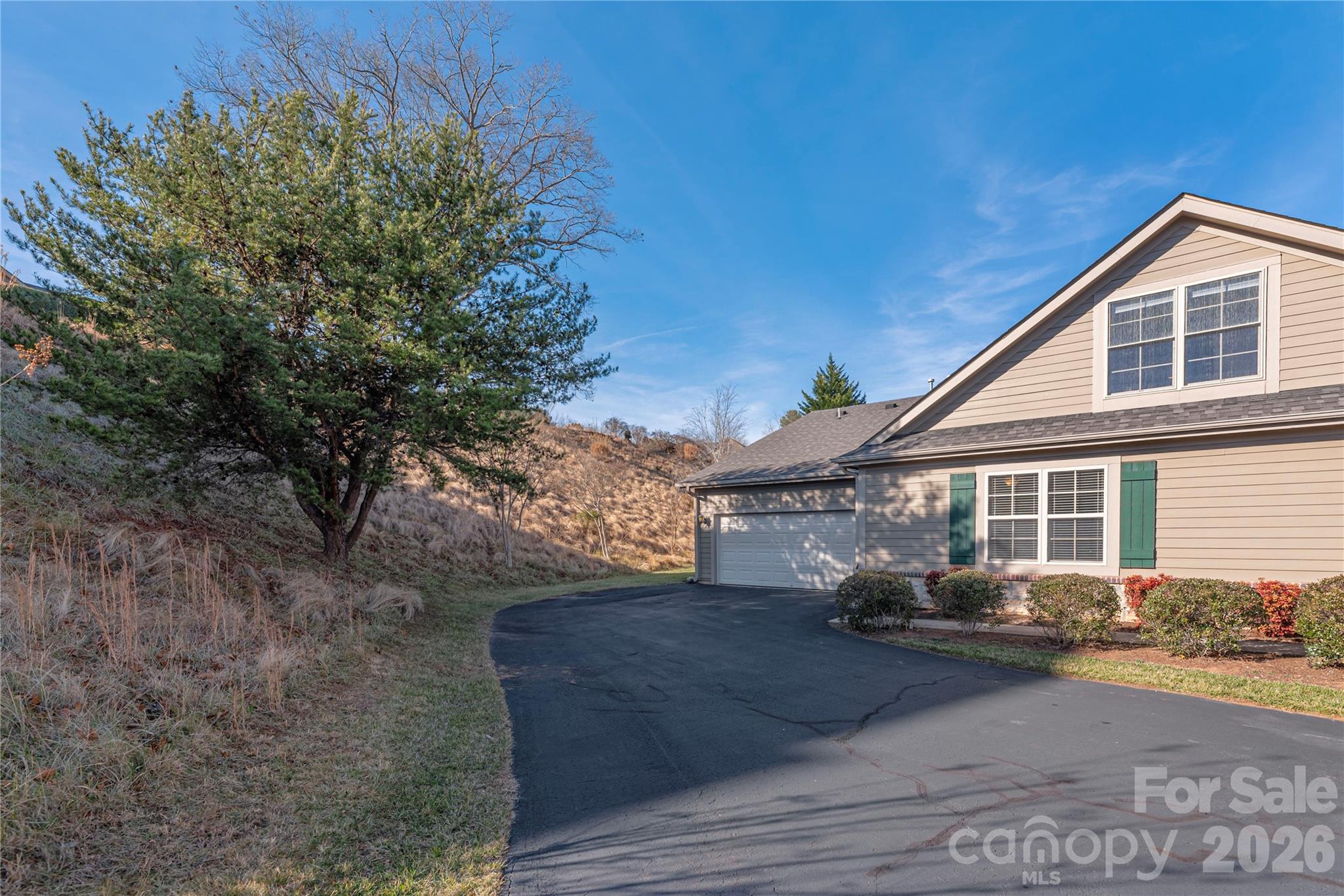 122 Outlook Circle Property Photo 3
