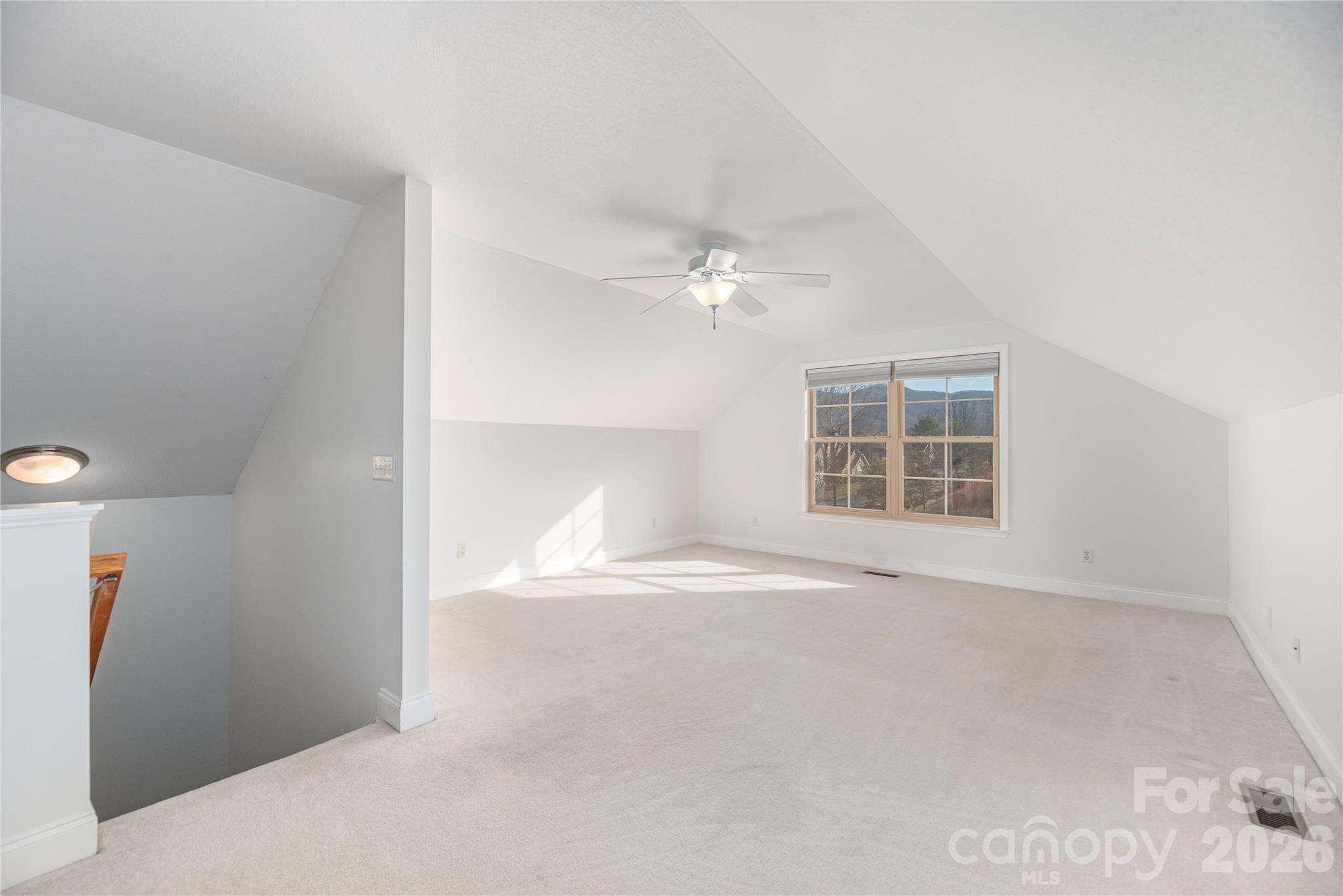 122 Outlook Circle Property Photo 17