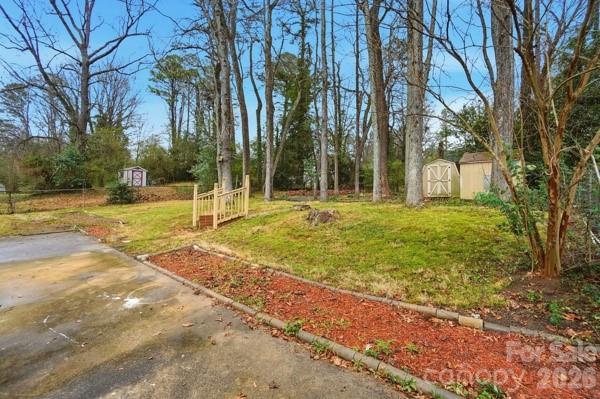 5326 Dolphin Lane Property Photo 23
