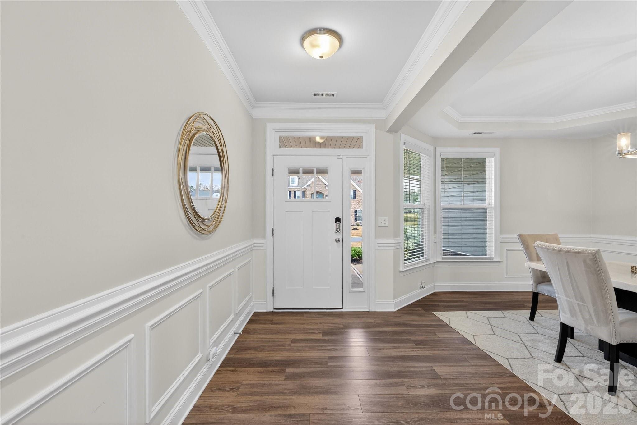 507 Yucatan Drive Property Photo 4