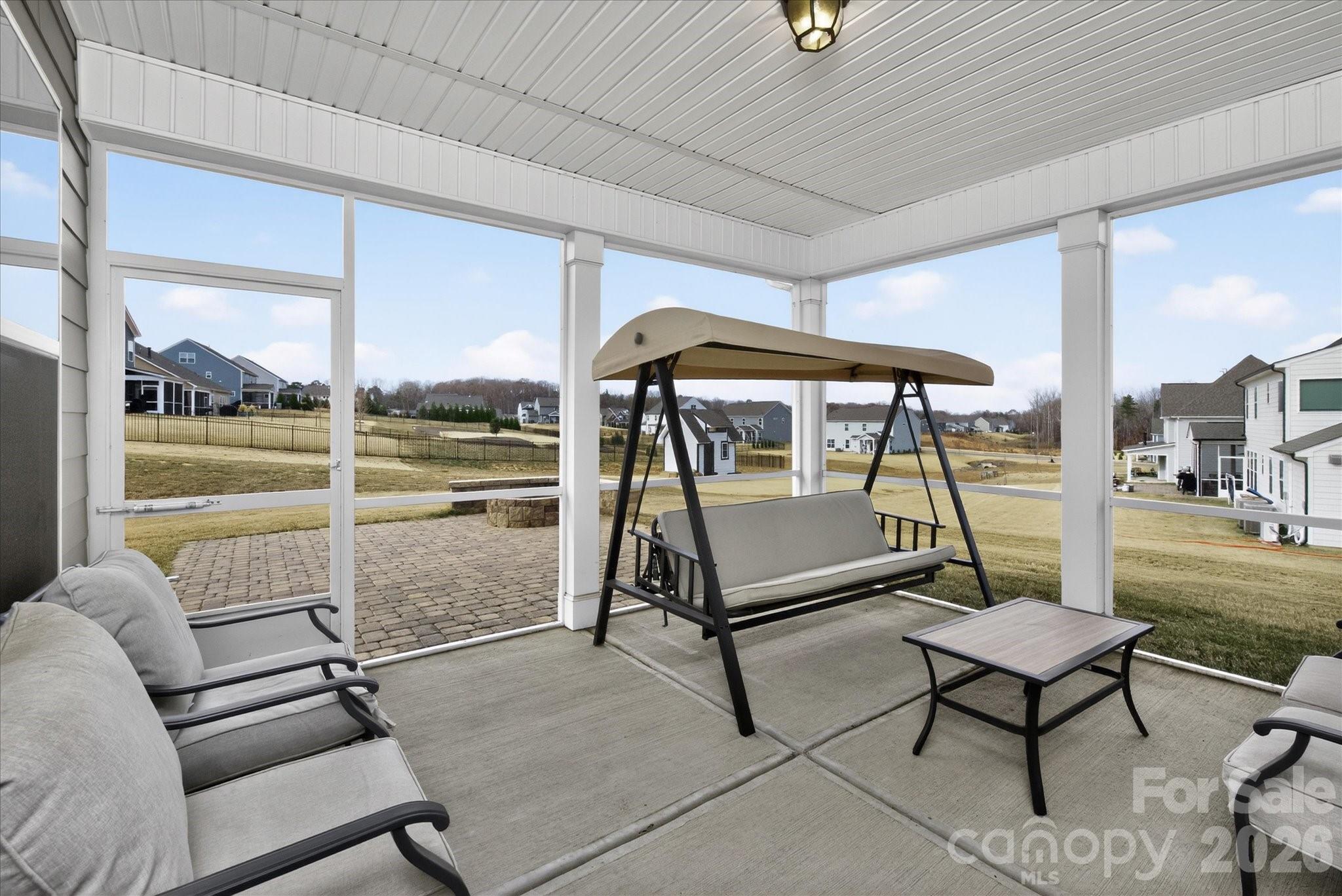 507 Yucatan Drive Property Photo 14
