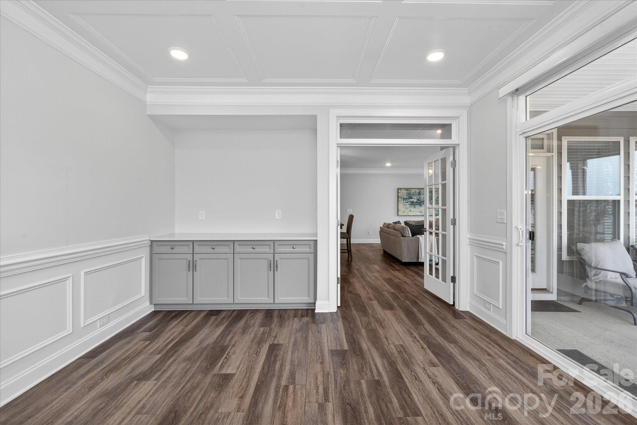 507 Yucatan Drive Property Photo 17