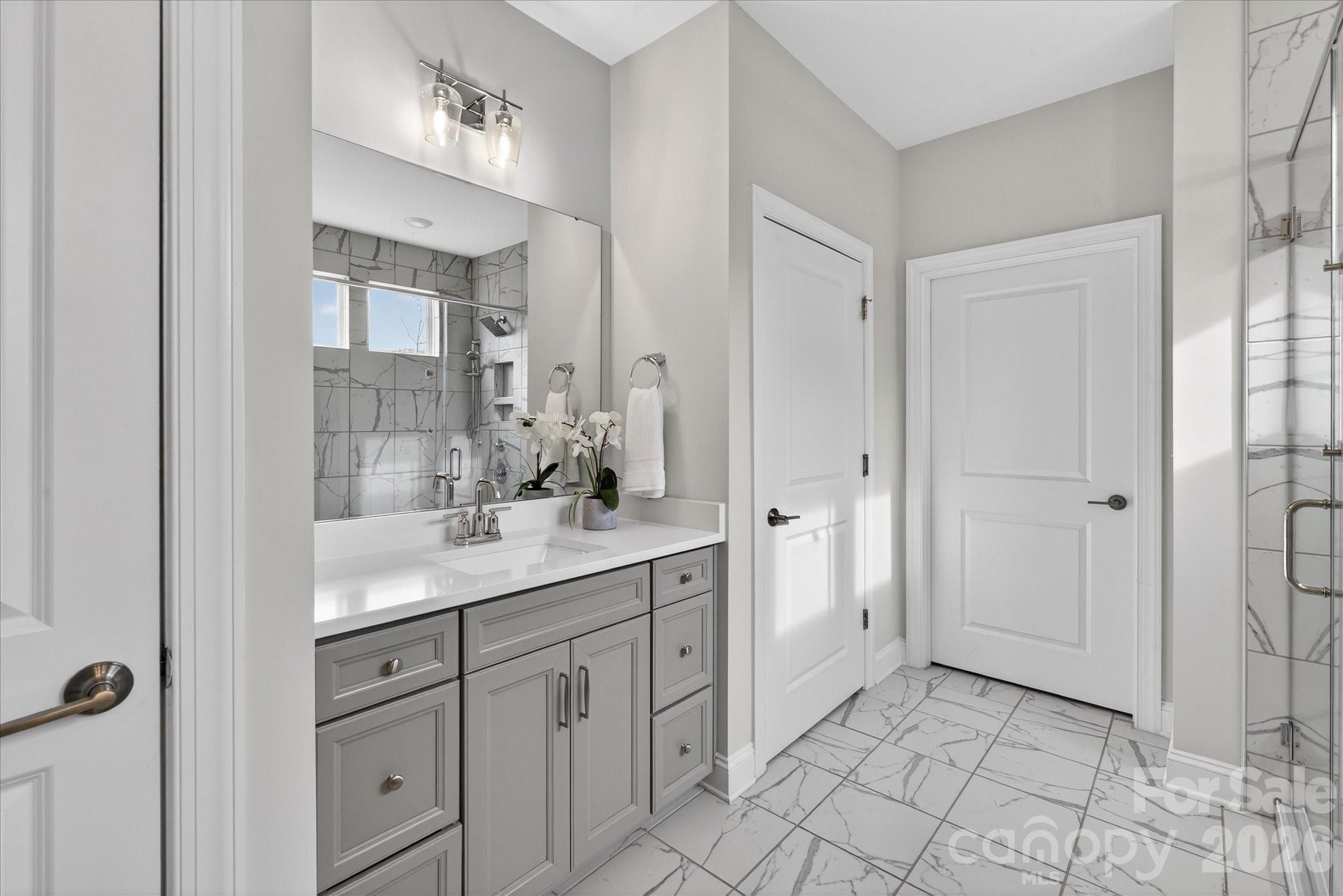 507 Yucatan Drive Property Photo 21